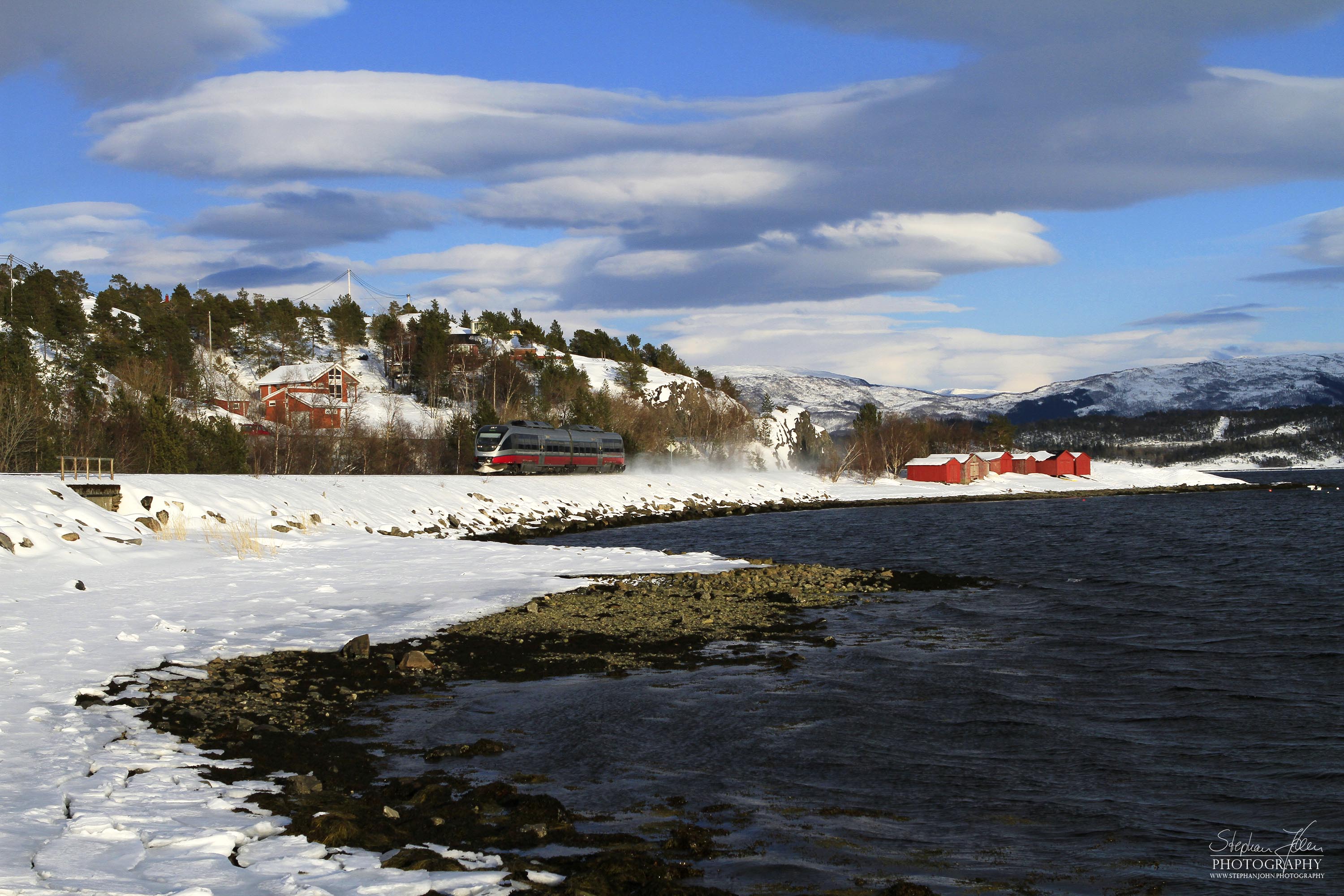 R 1789 von Fauske nach Bodø am 19.03.2013