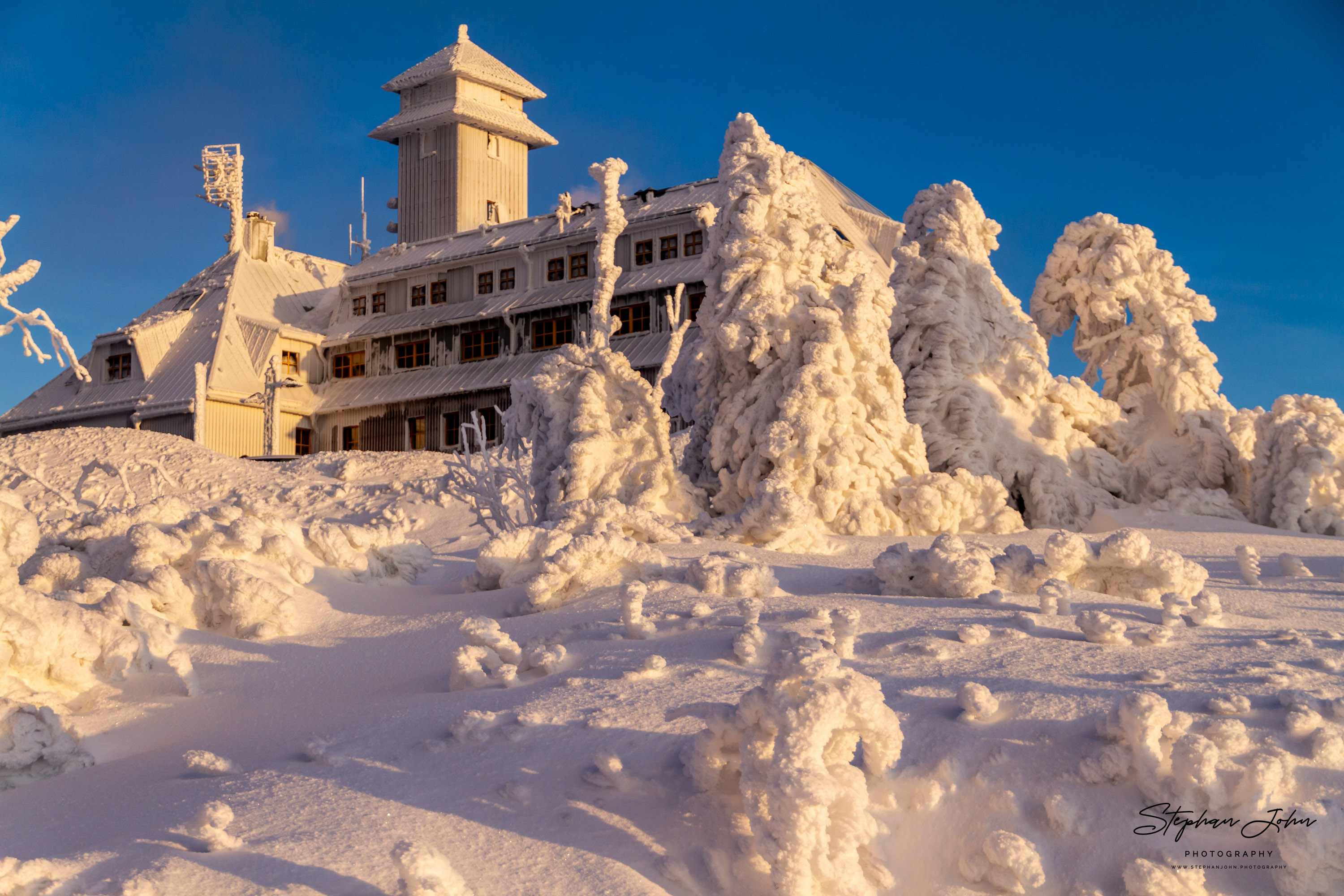 Das Fichtelberghaus im Winter