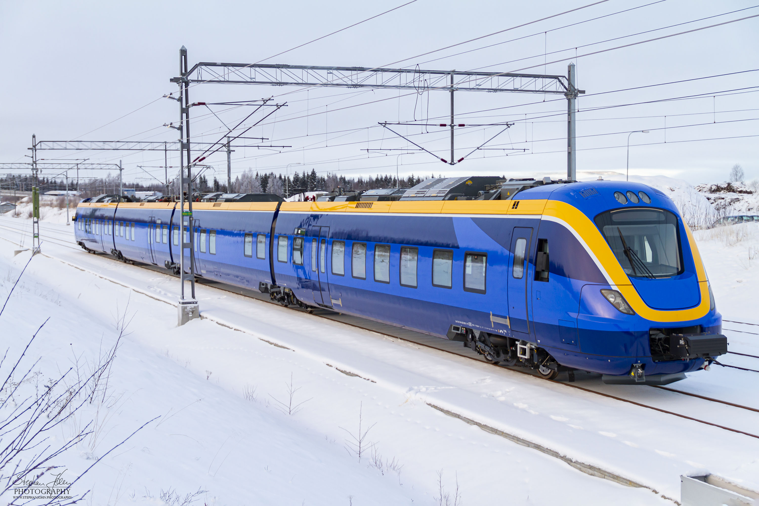 Testfahrt des Alstom Coradia Nordic X62 vor der Auslieferung an Norrtåg