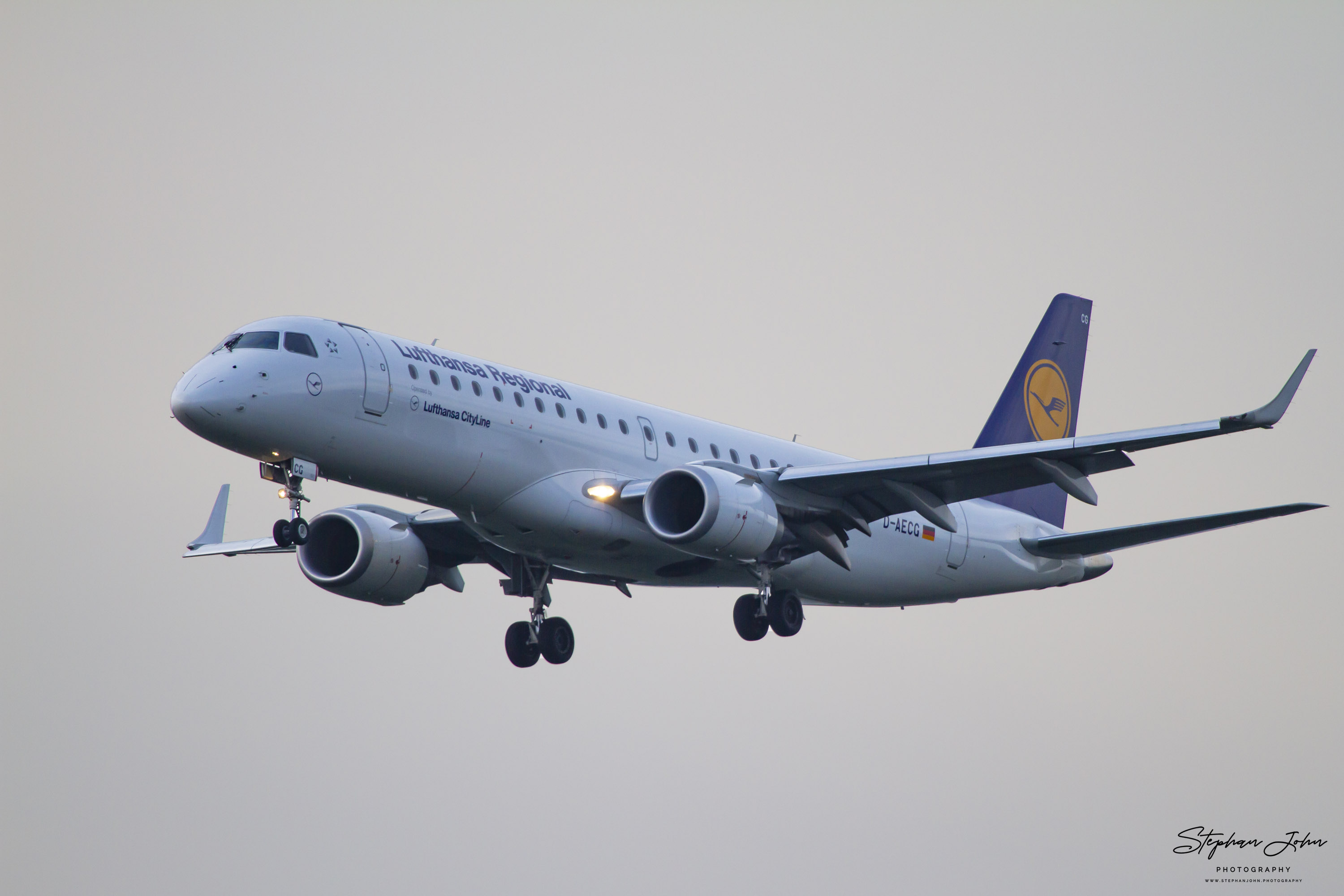 Embraer E190LR 