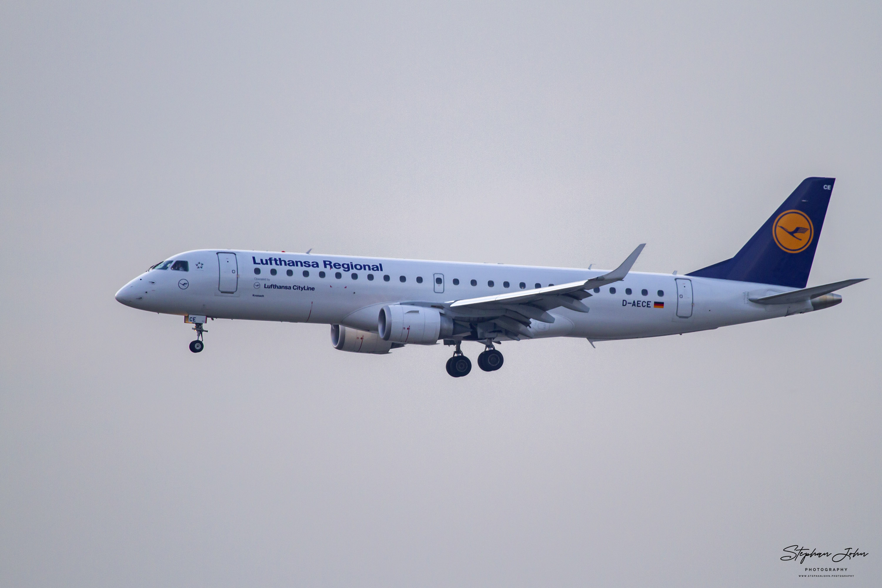 Embraer E190LR 