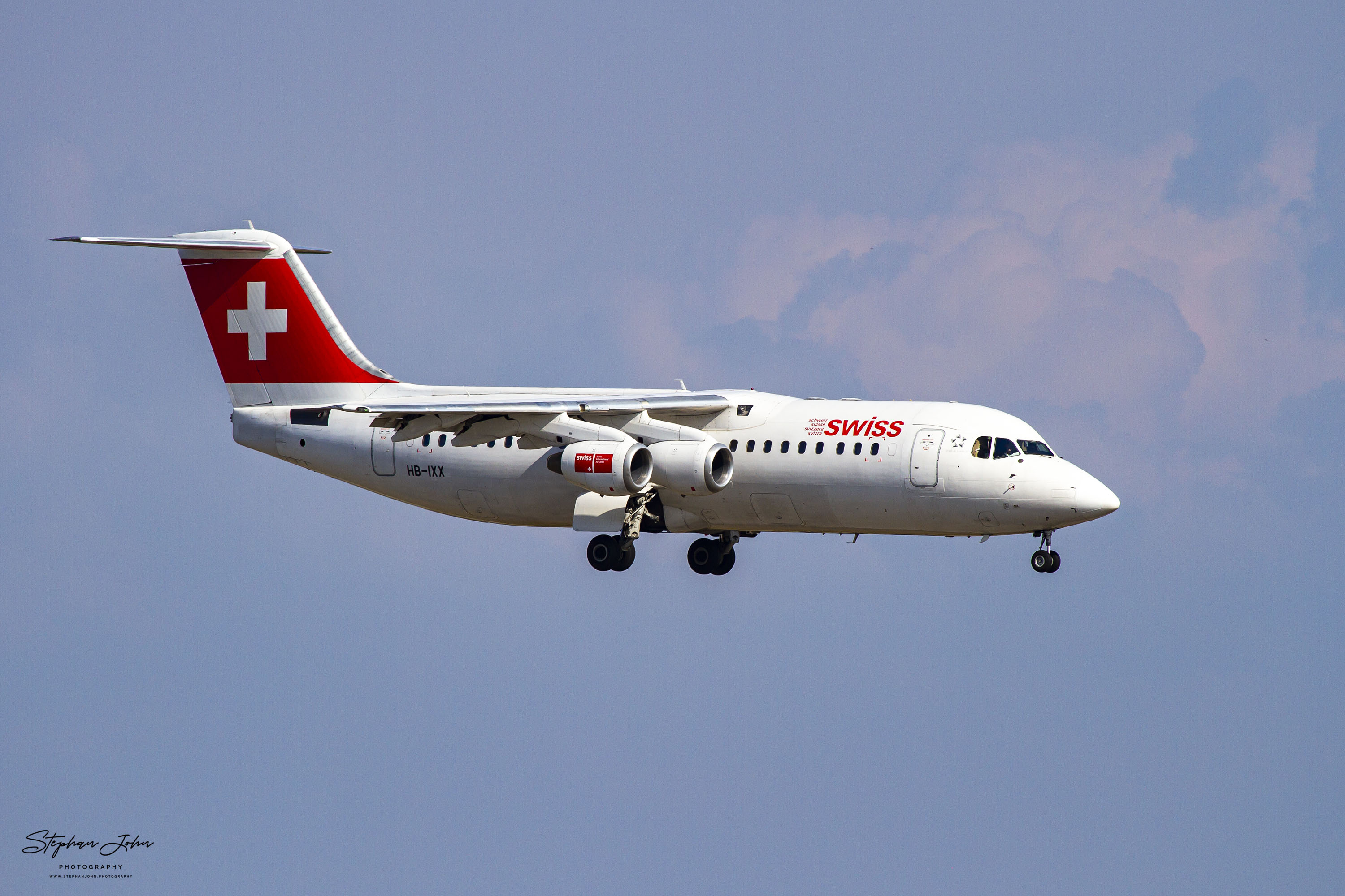 British Aerospace Avro RJ100 der Swiss