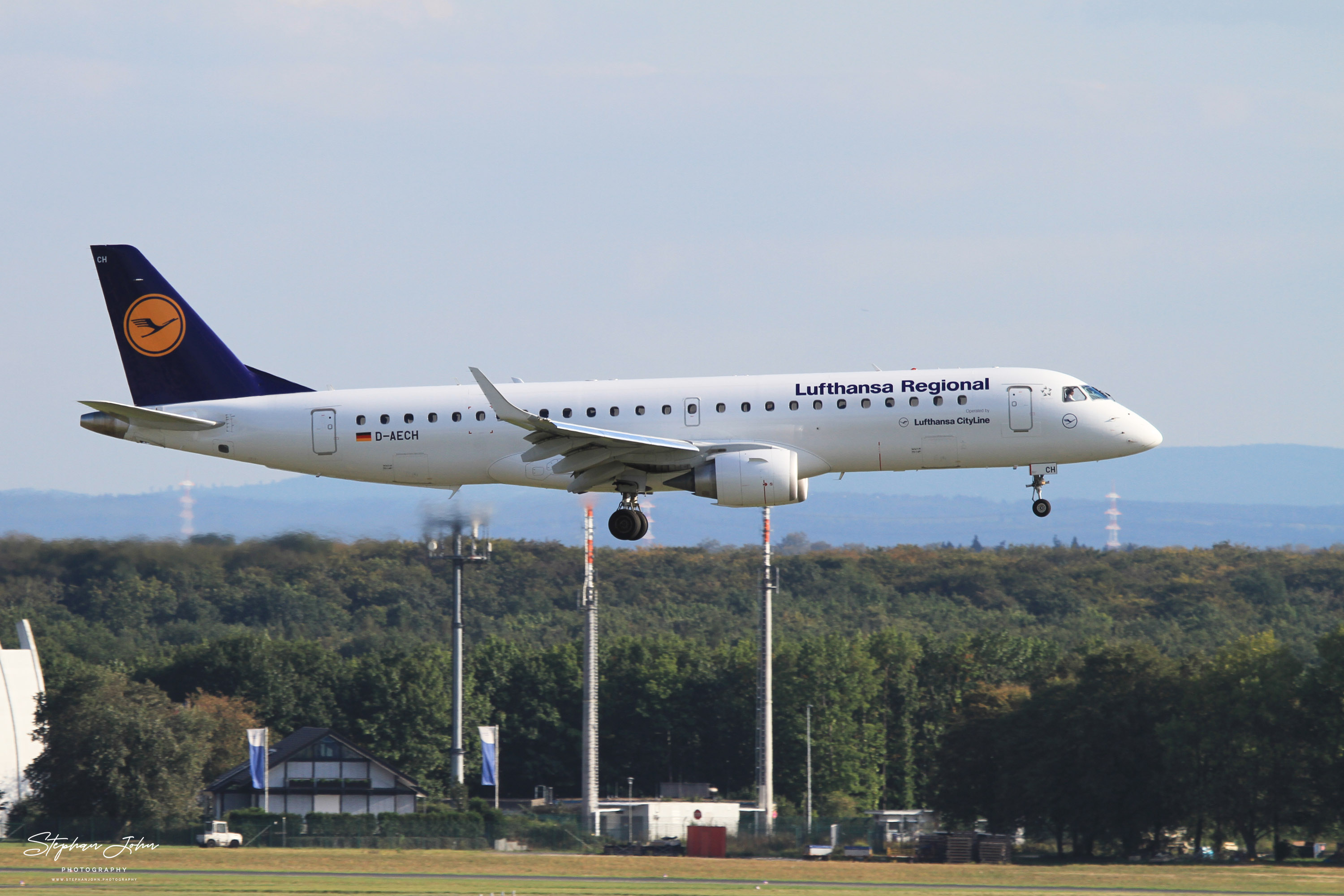 Embraer E190LR 