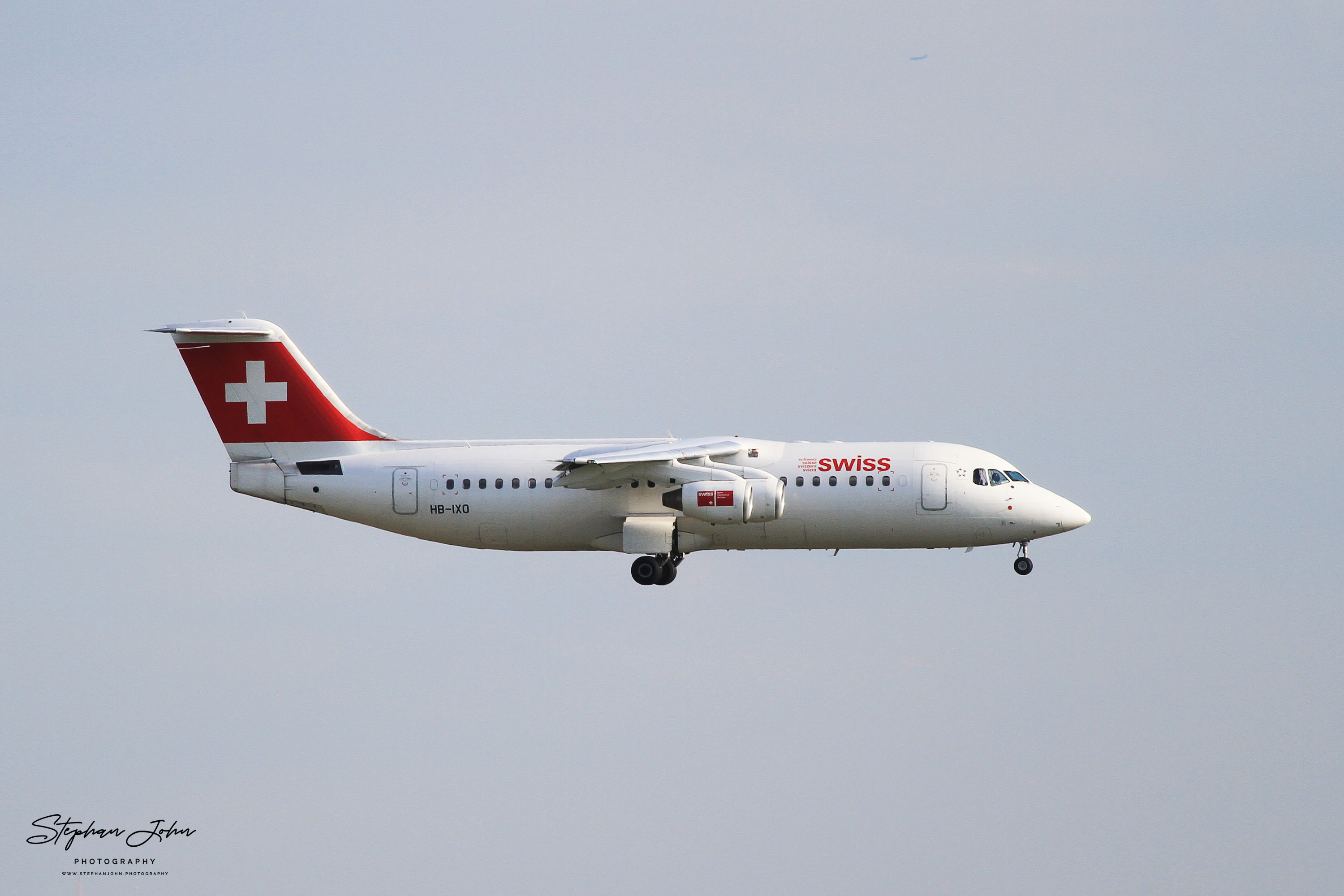 British Aerospace Avro RJ100 der Swiss