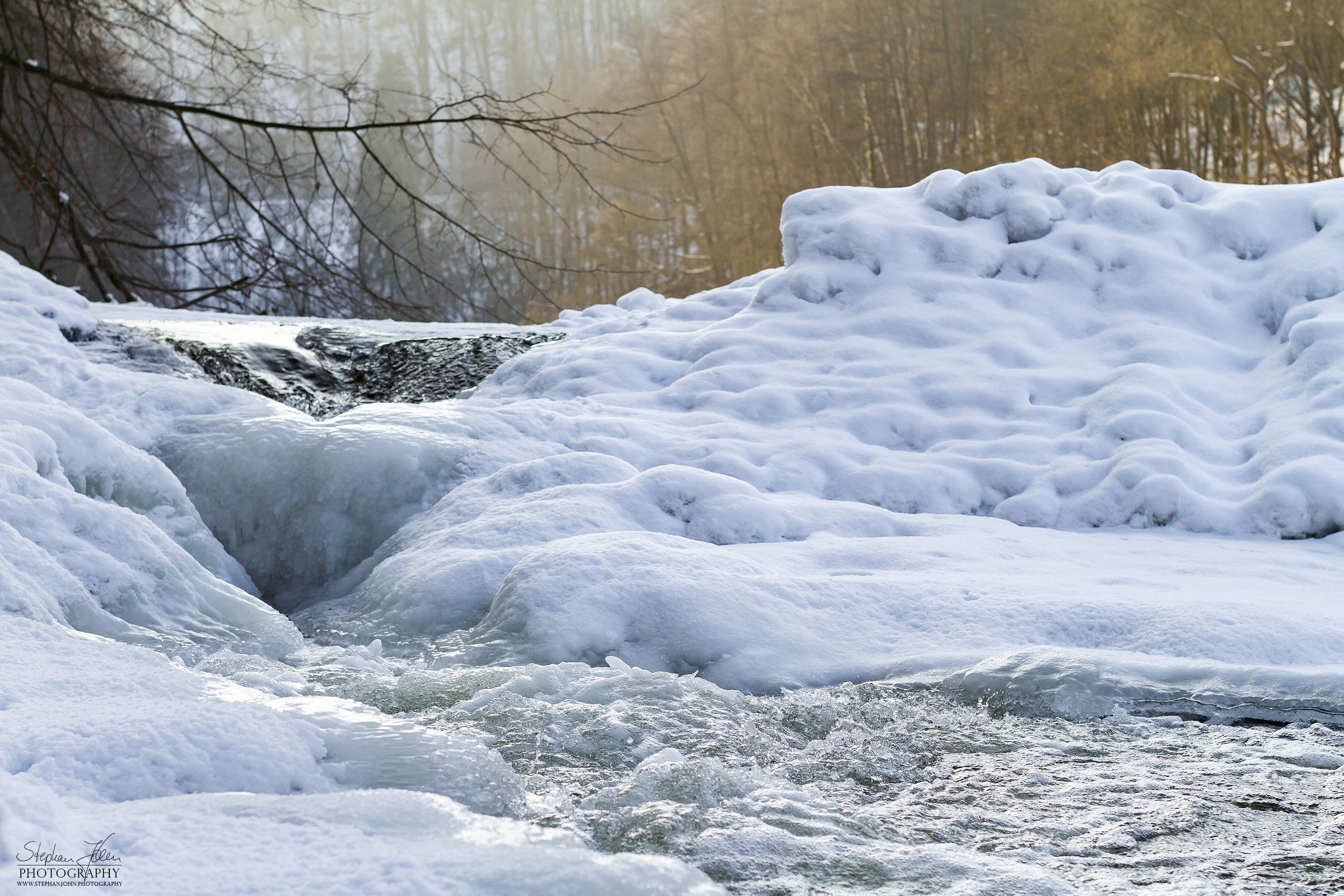 Muldenwehr im Winter