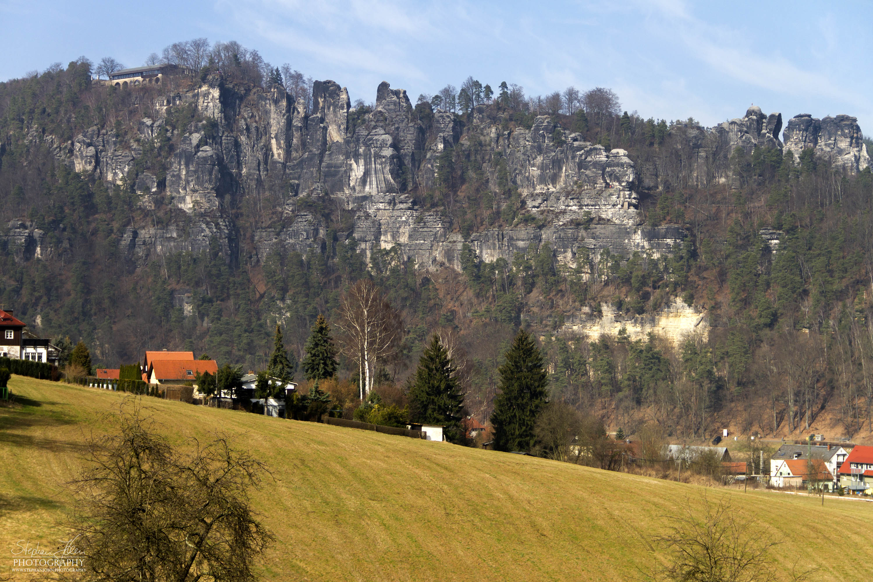 <p>Blick von Rathen zur Bastei</p>