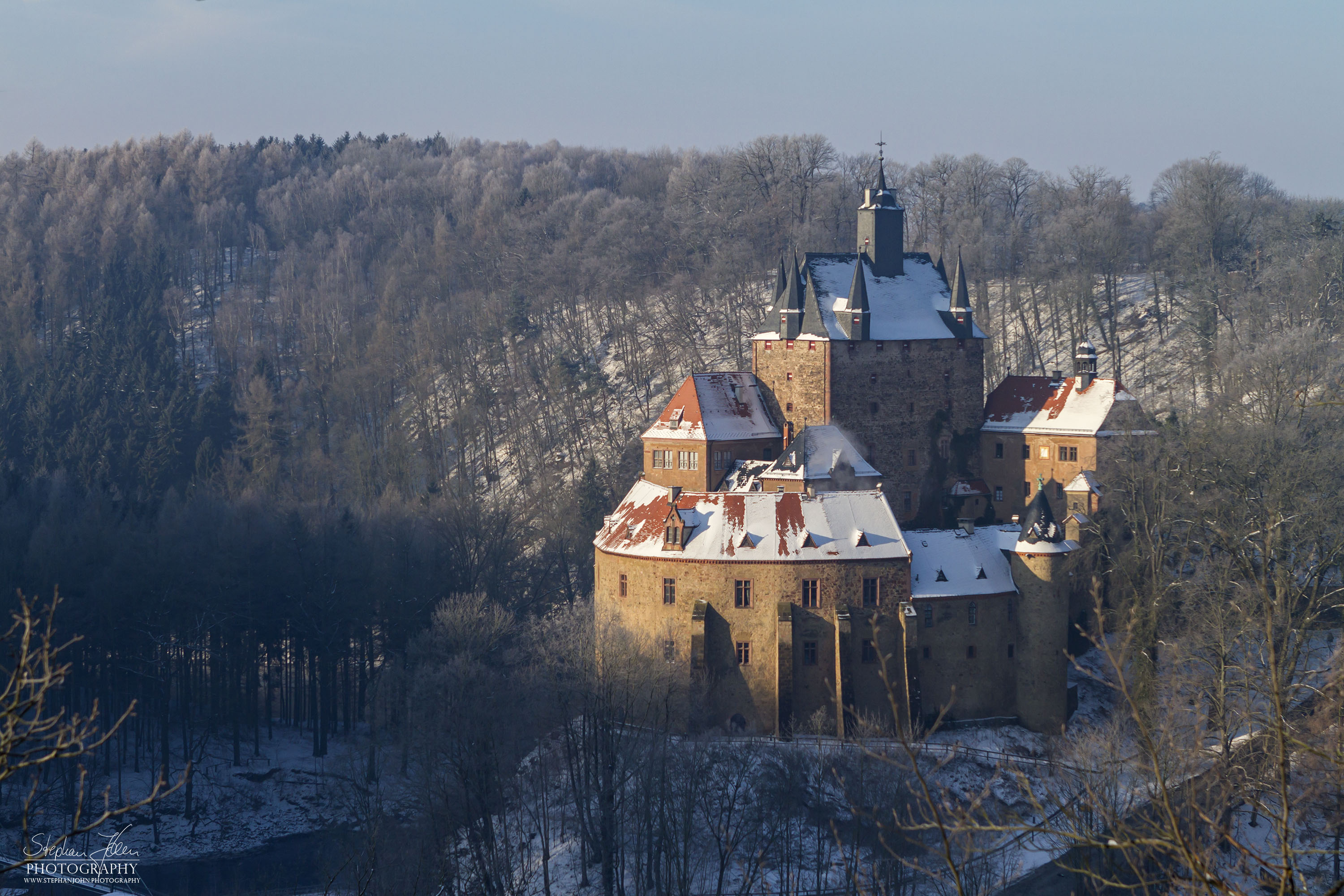 <p>Burg Kriebstein im Winter</p>