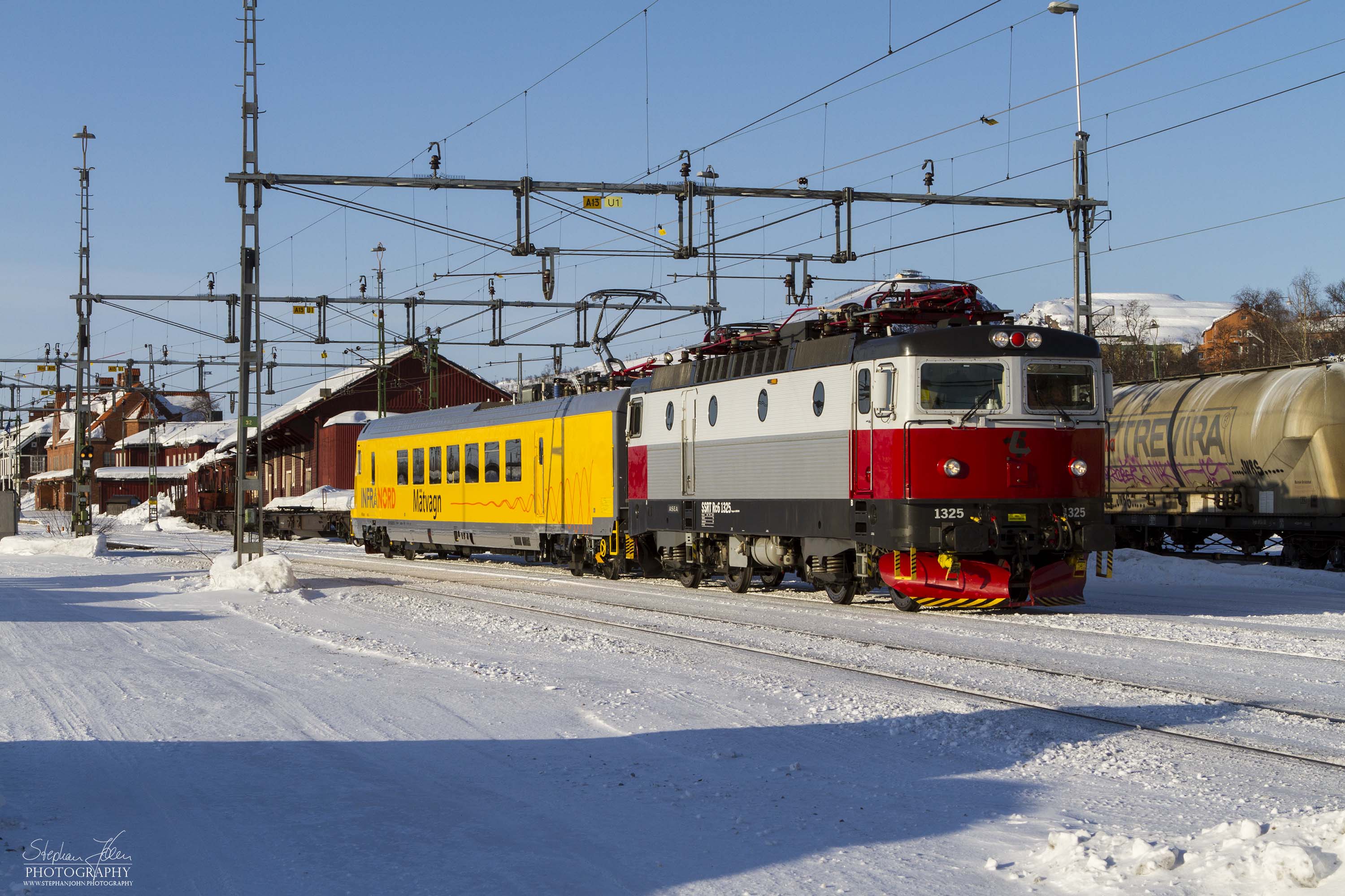 Messzug von InfraNord im Bahnhof Kiruna C