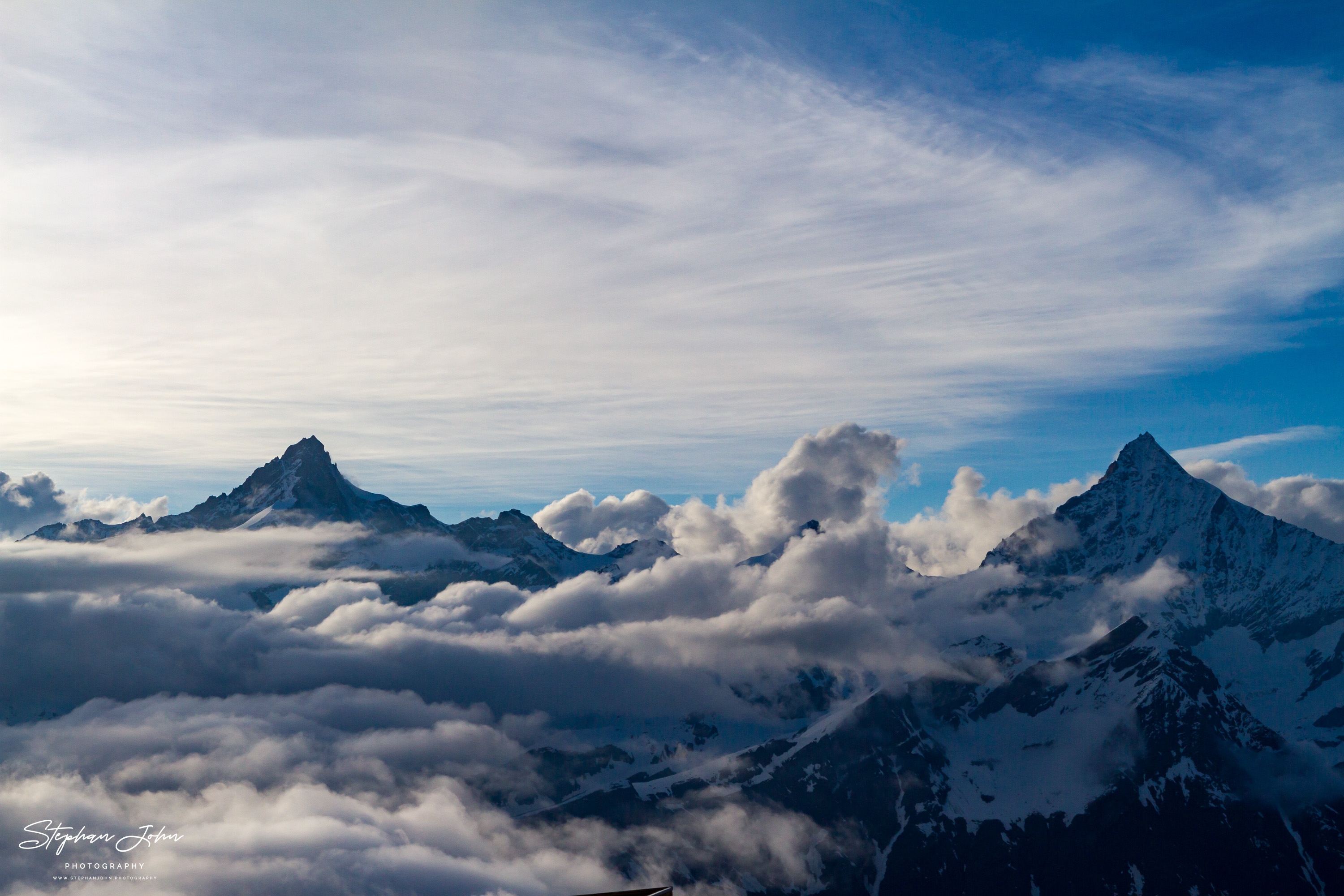 Blick vom Gornergrat über die Berge