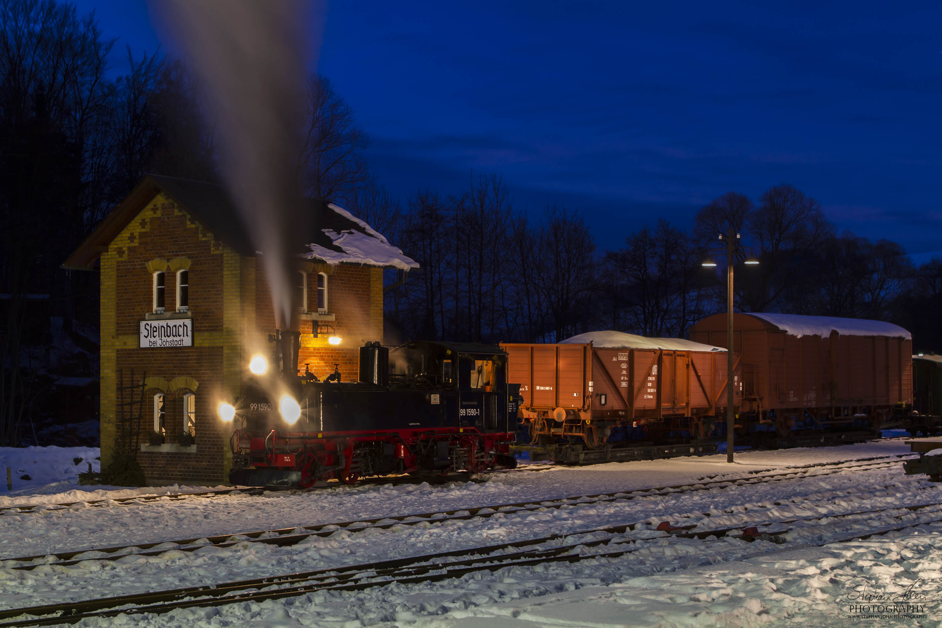 Sonderzug der Preßnitztalbahn im Bahnhof Steinbach