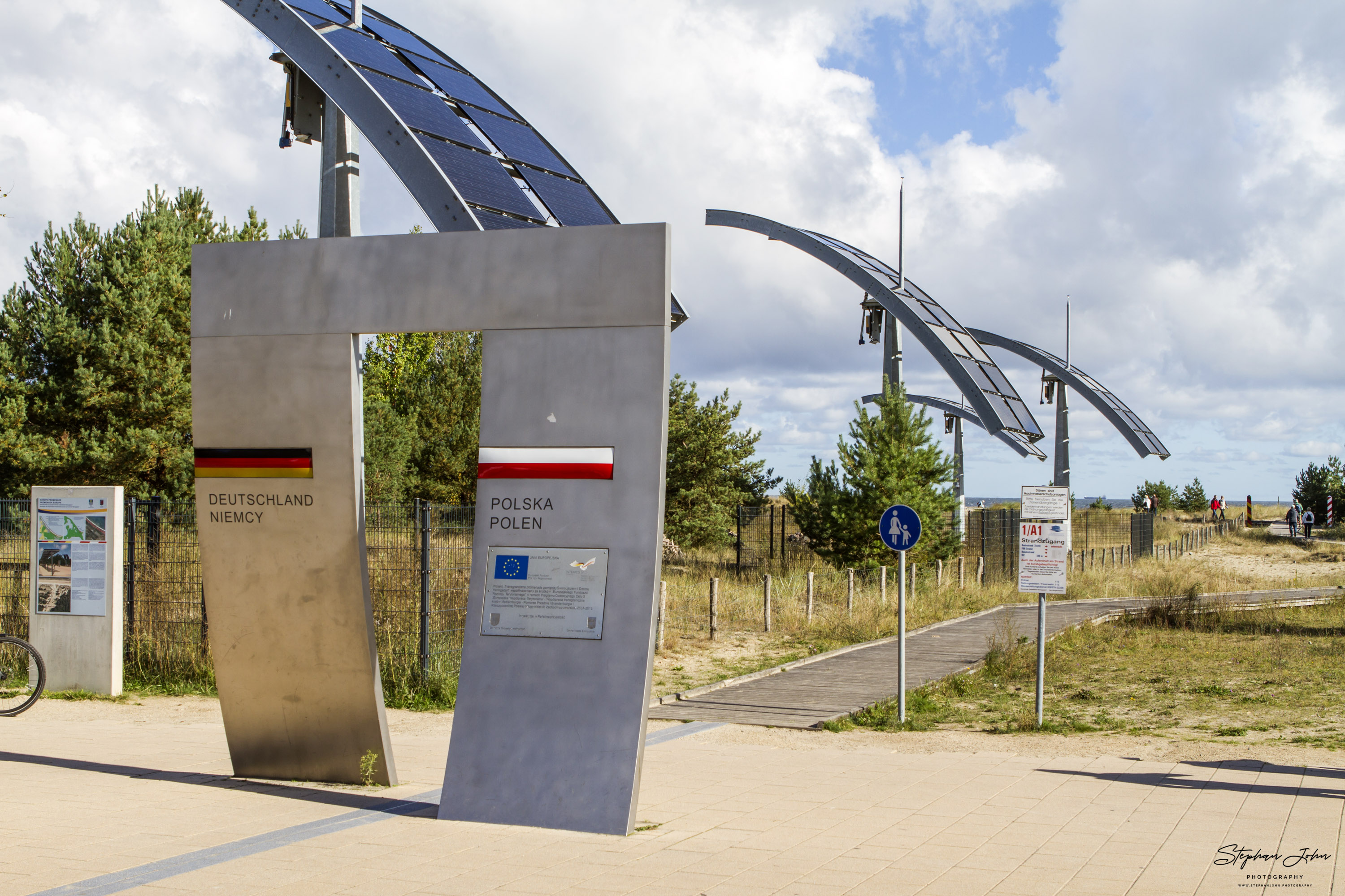 Grenze an der Strandpromenade auf der Insel Usedom