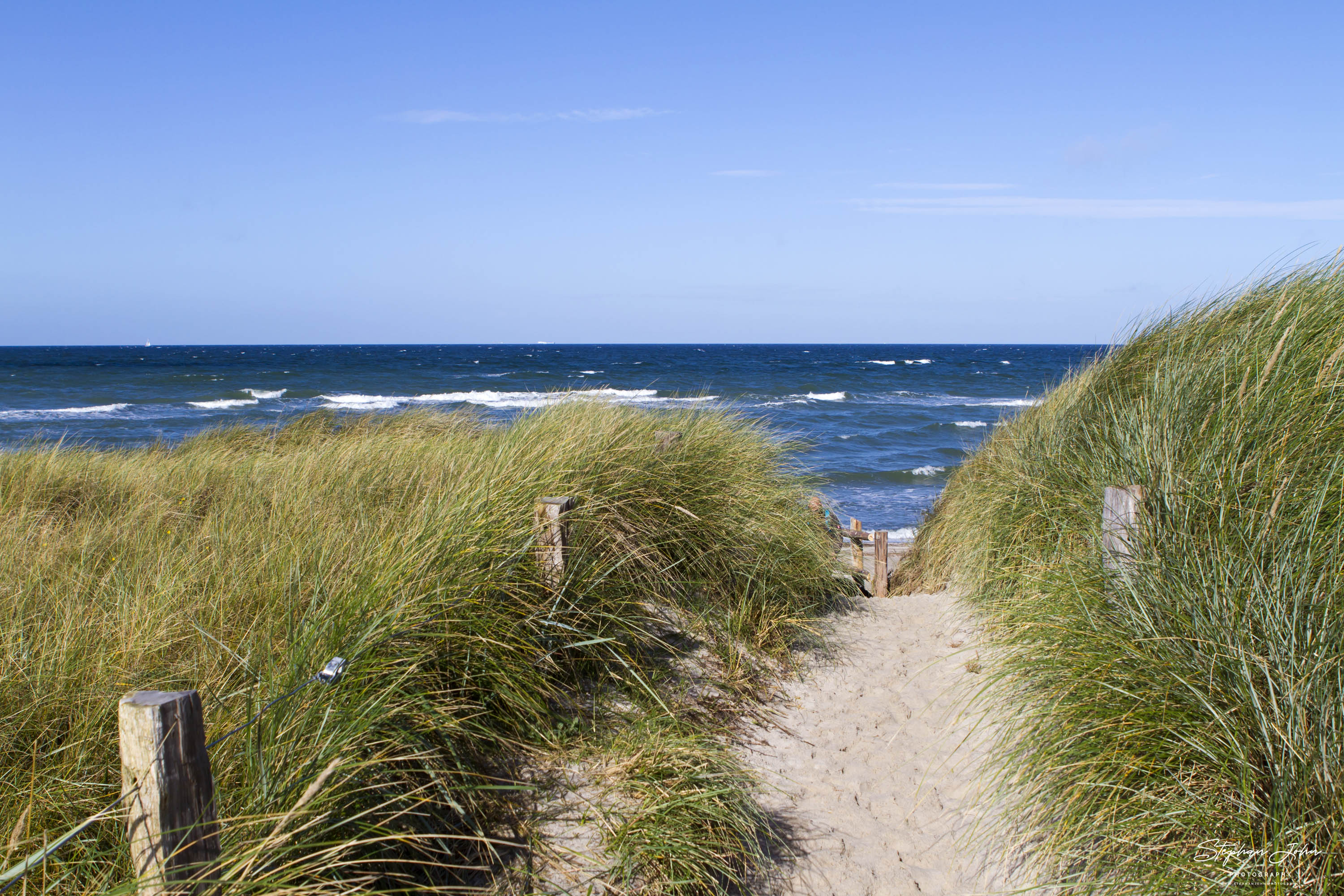 Zugang zum Ostseestrand auf dem Dars