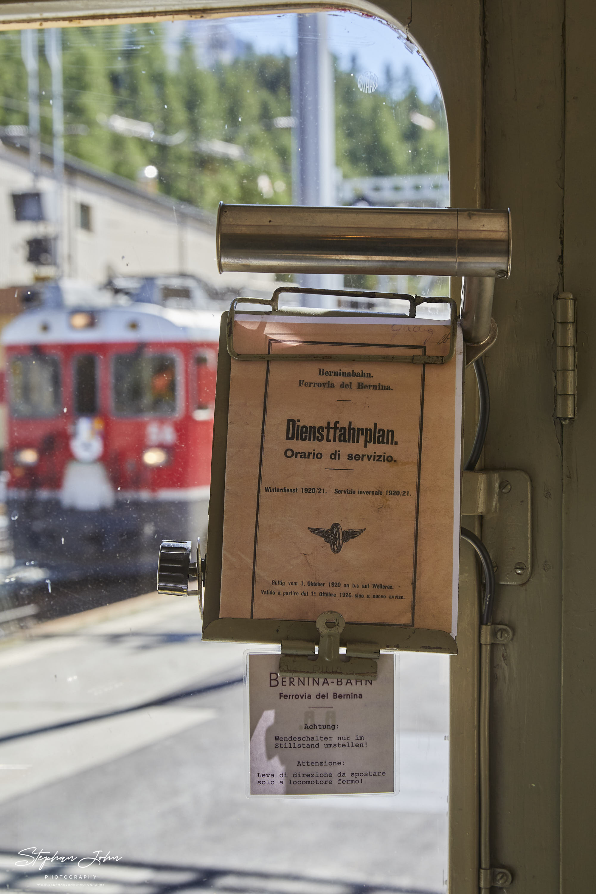 Fahrplanheft im Führerstand