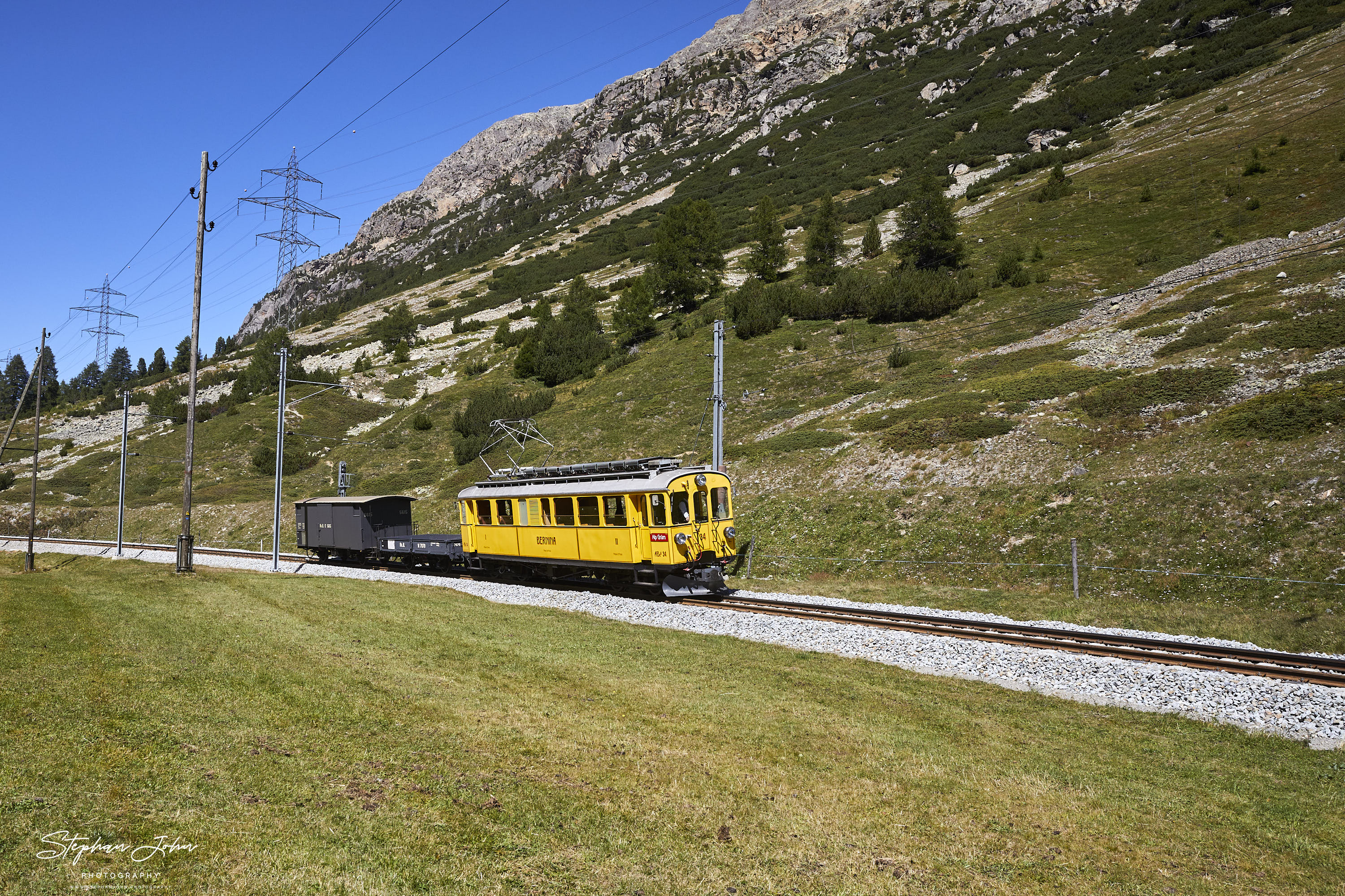 RhB Abe 4/4vor Bernina Suot