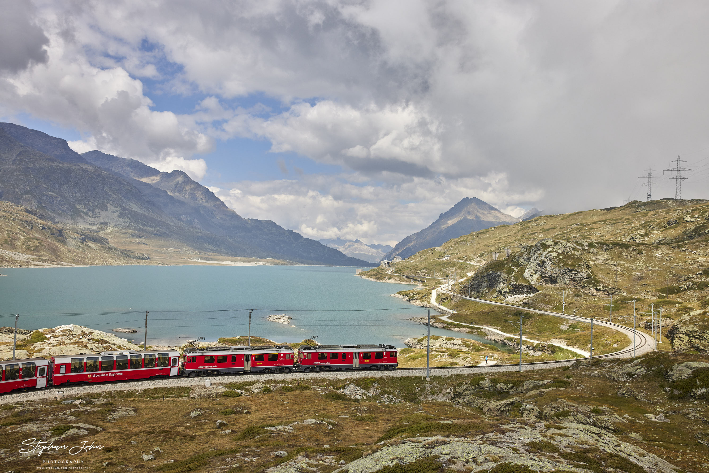 Berninaexpress 972 von Tirano nach St. Moritz am Berninapass