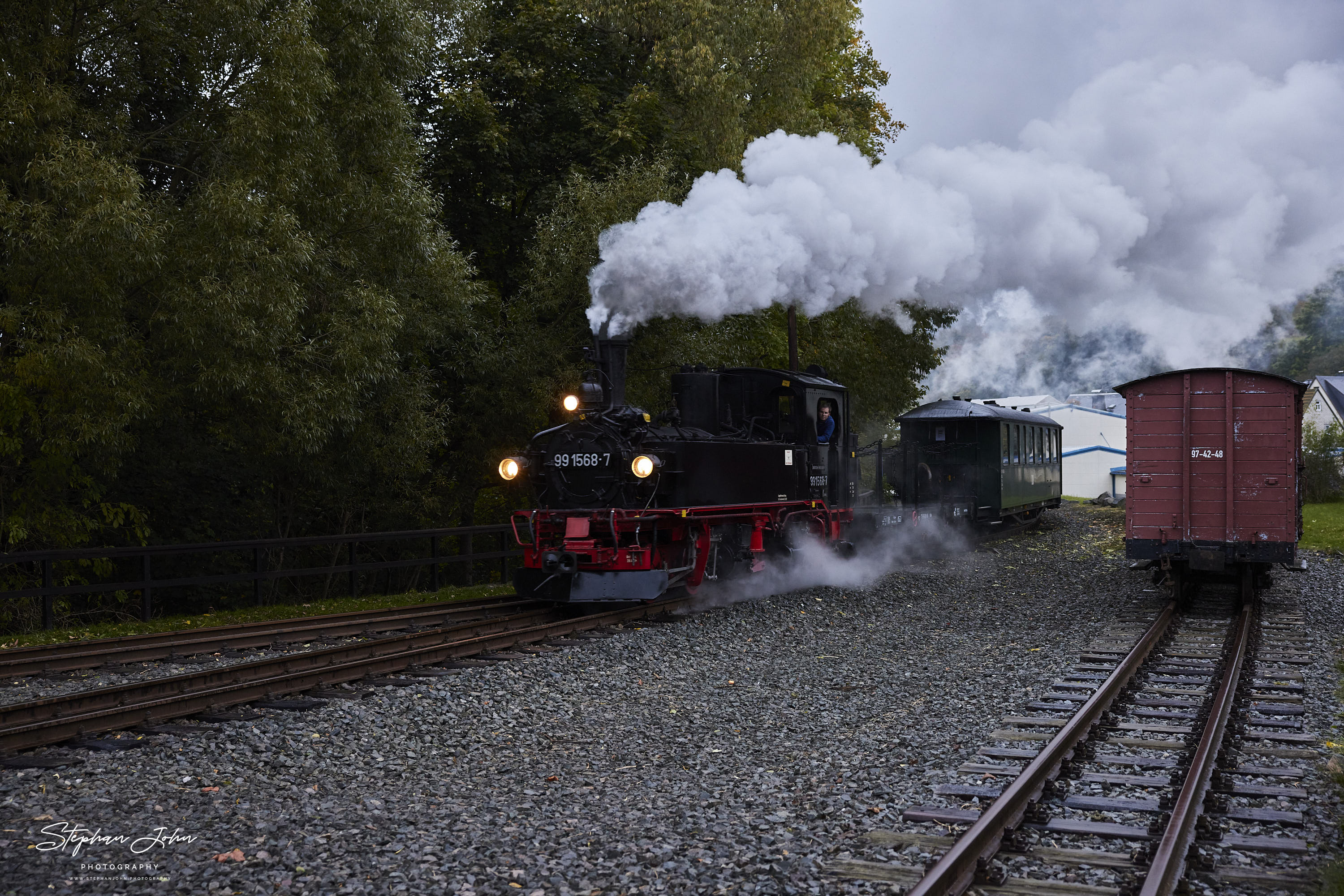 Einfahrt des GmP 24205 in Steinbach aus Richtung Wolkenstein