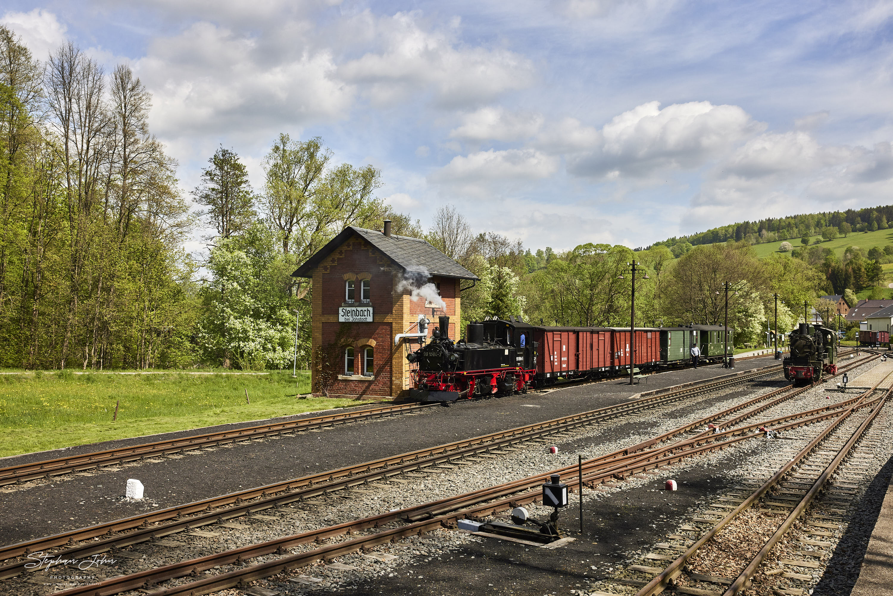 GmP 11203 wartet in Steinbach auf die Weiterfahrt nach Jöhstadt