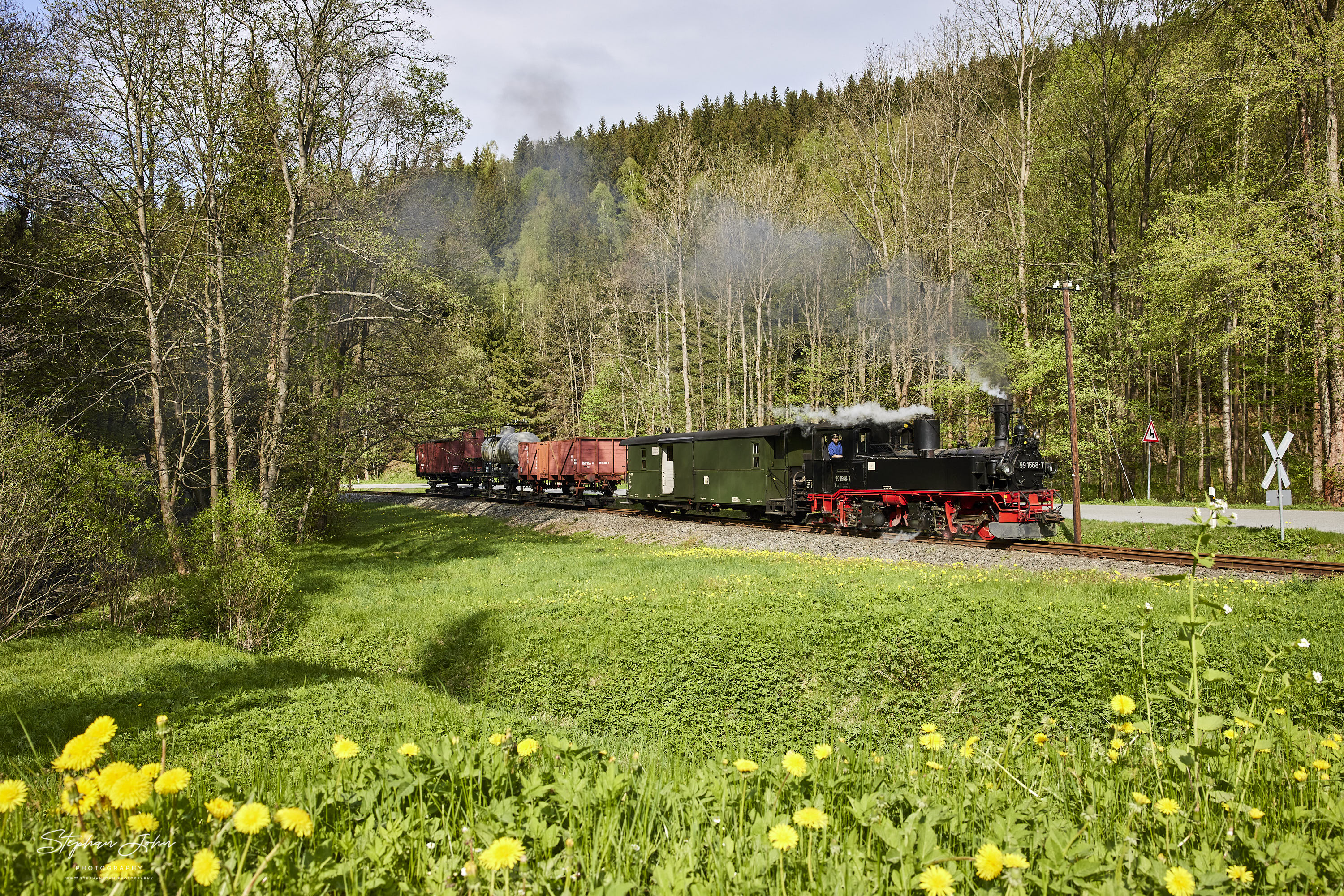 G 11259 mit Lok 99 1568-7 nach Schlössel zwischen Stolln und Forellenhof