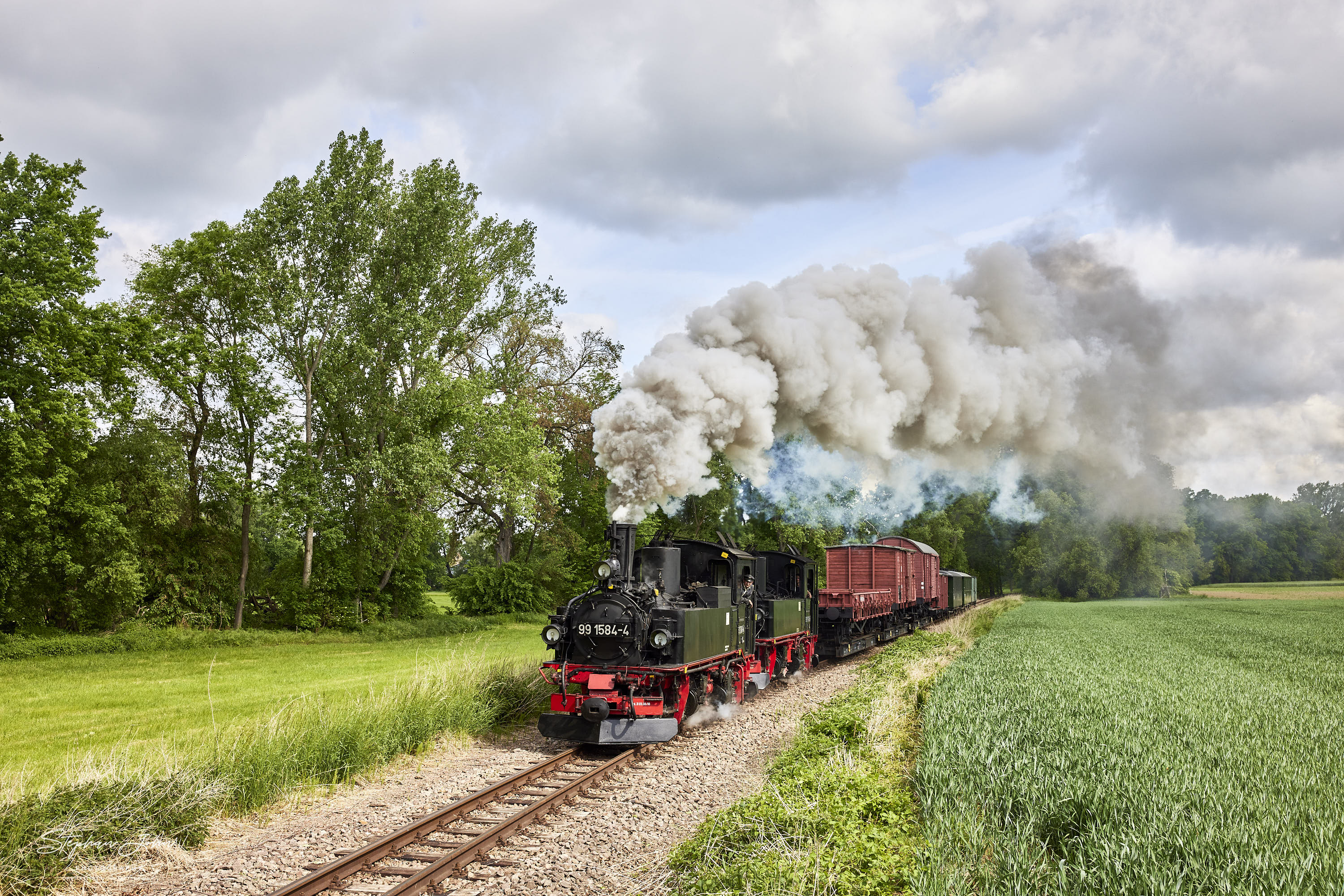 GmP mit Lok 991568-7 und Vorspannlok 99 1584-4 aus Oschatz nach Mügeln