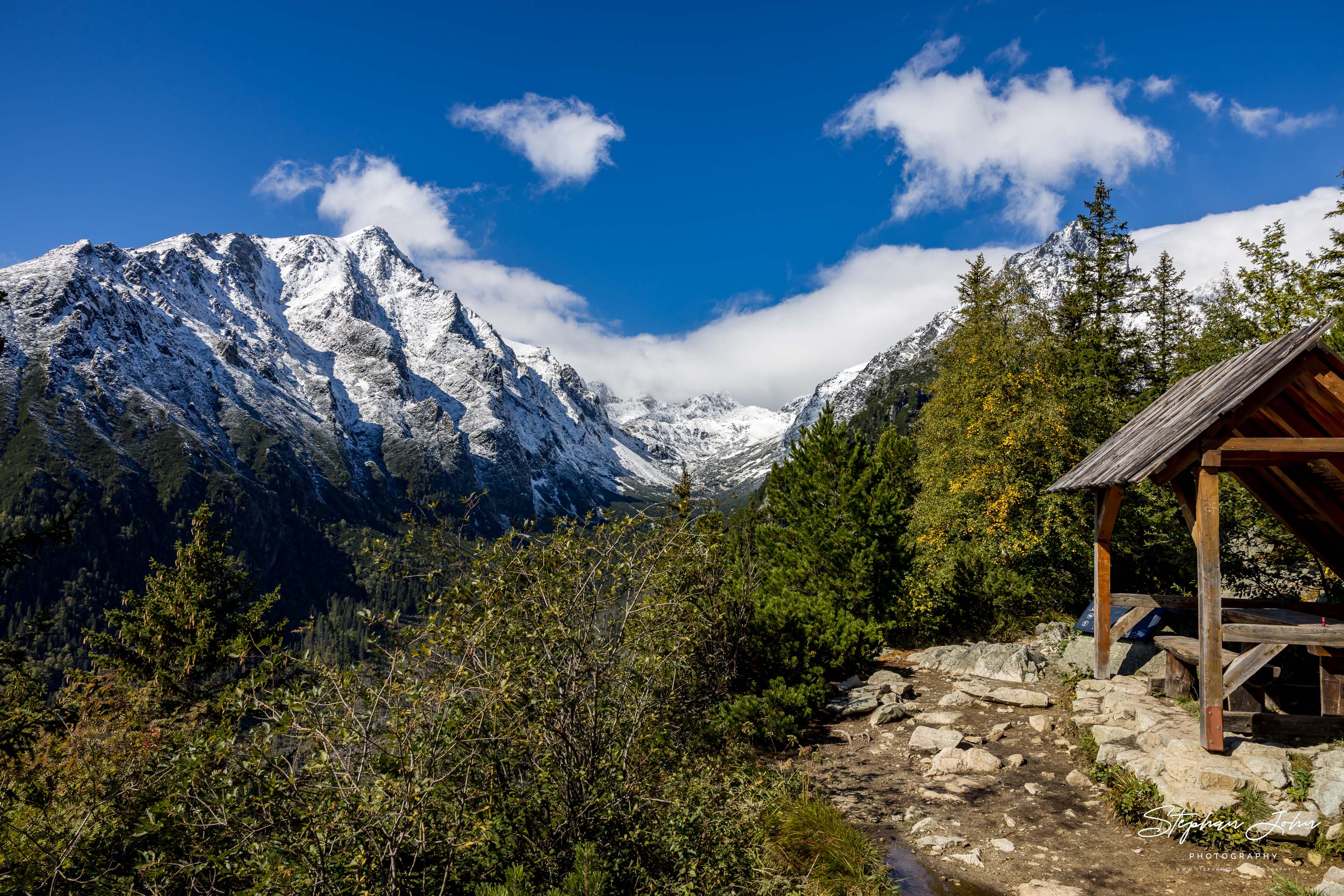 <p>Blick von der Lomnická vyhliadka in Richtung Veľká Studená dolina</p>