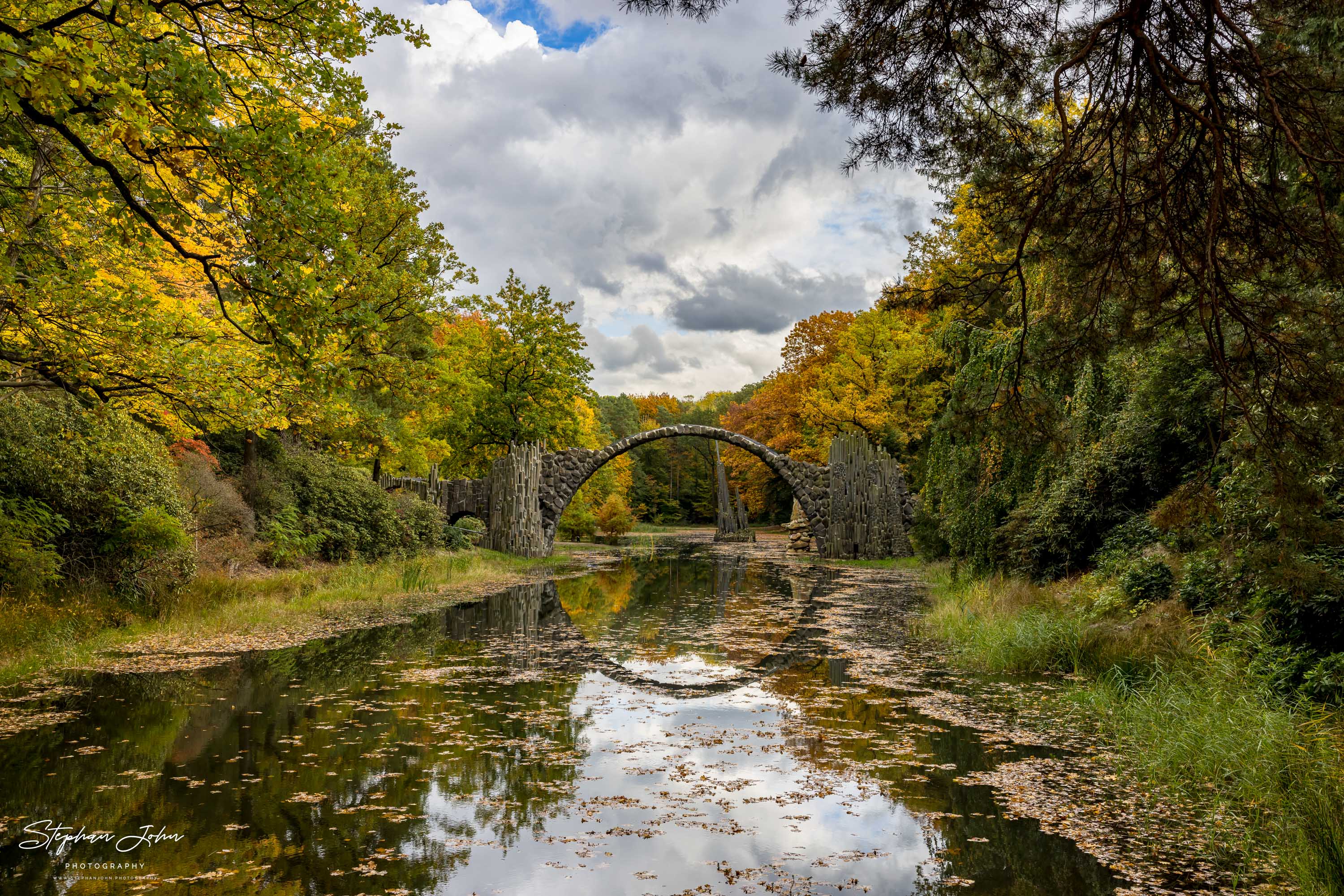 Rakotzbrücke im Rhododendronpark Kromlau