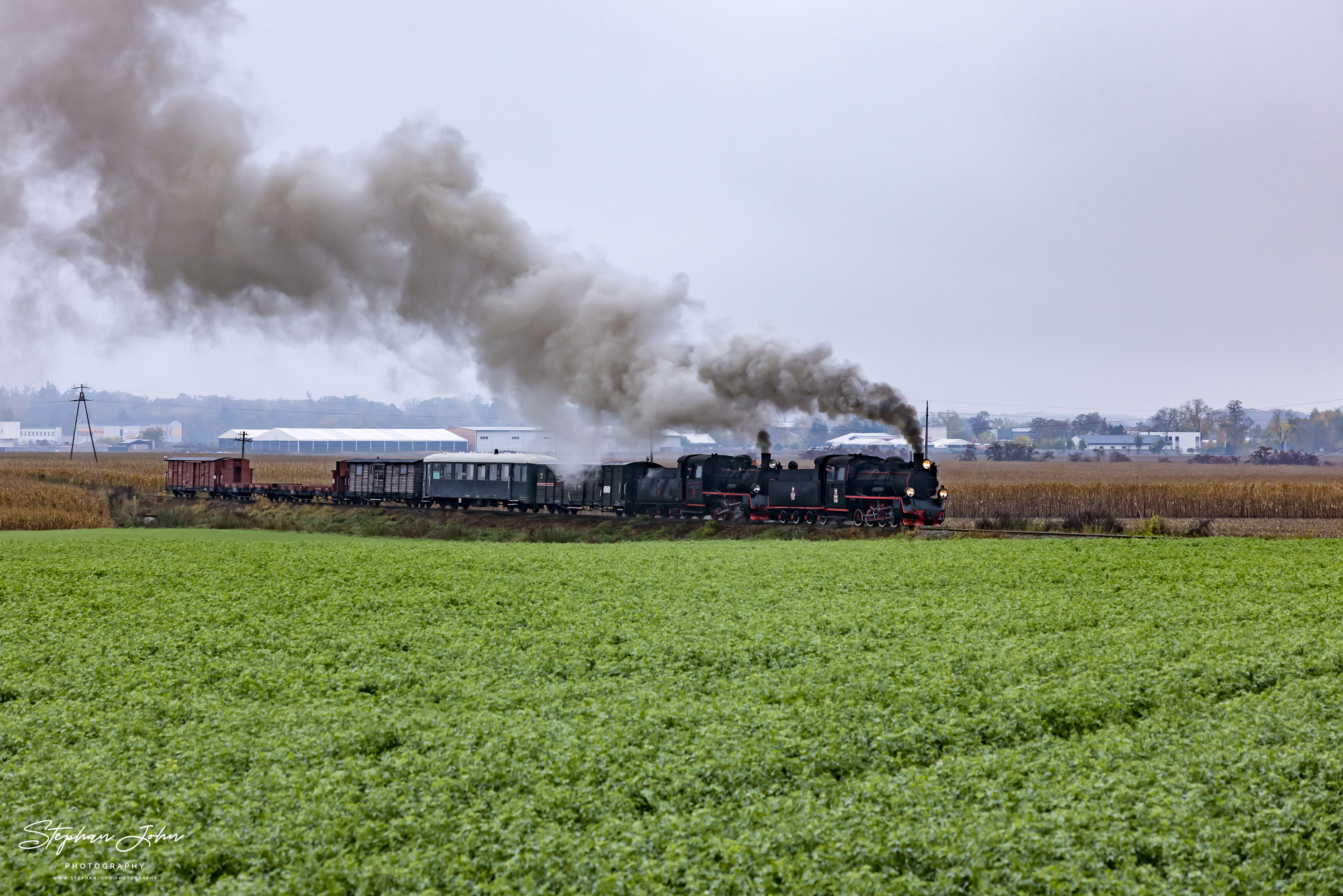 Gmp mit Lok Px48-1920 und Vorspannlok Px48-1756 von Zaniemyśl nach Środa Miasto kurz vor Polwica