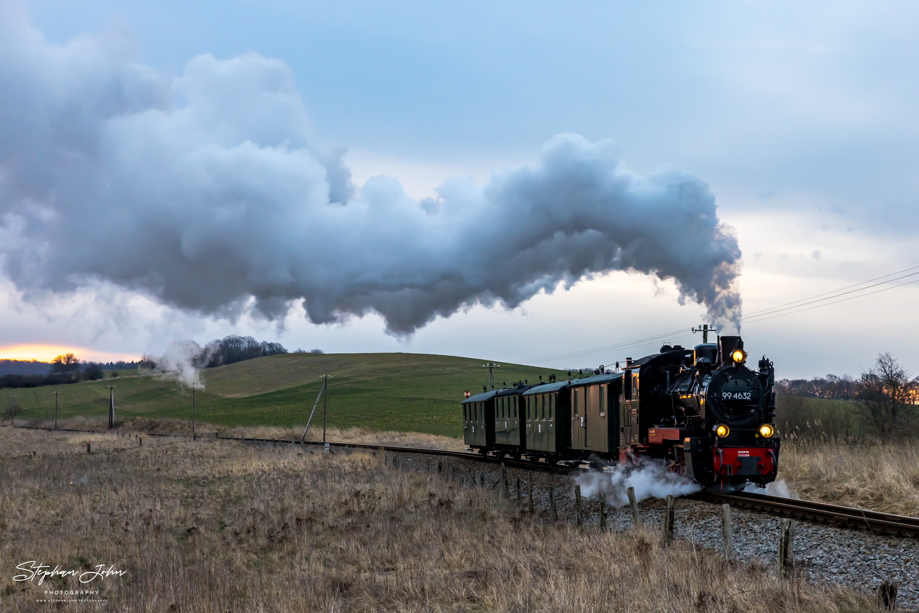 Zug P 221 mit Lok 99 4632 bei Seelvitz