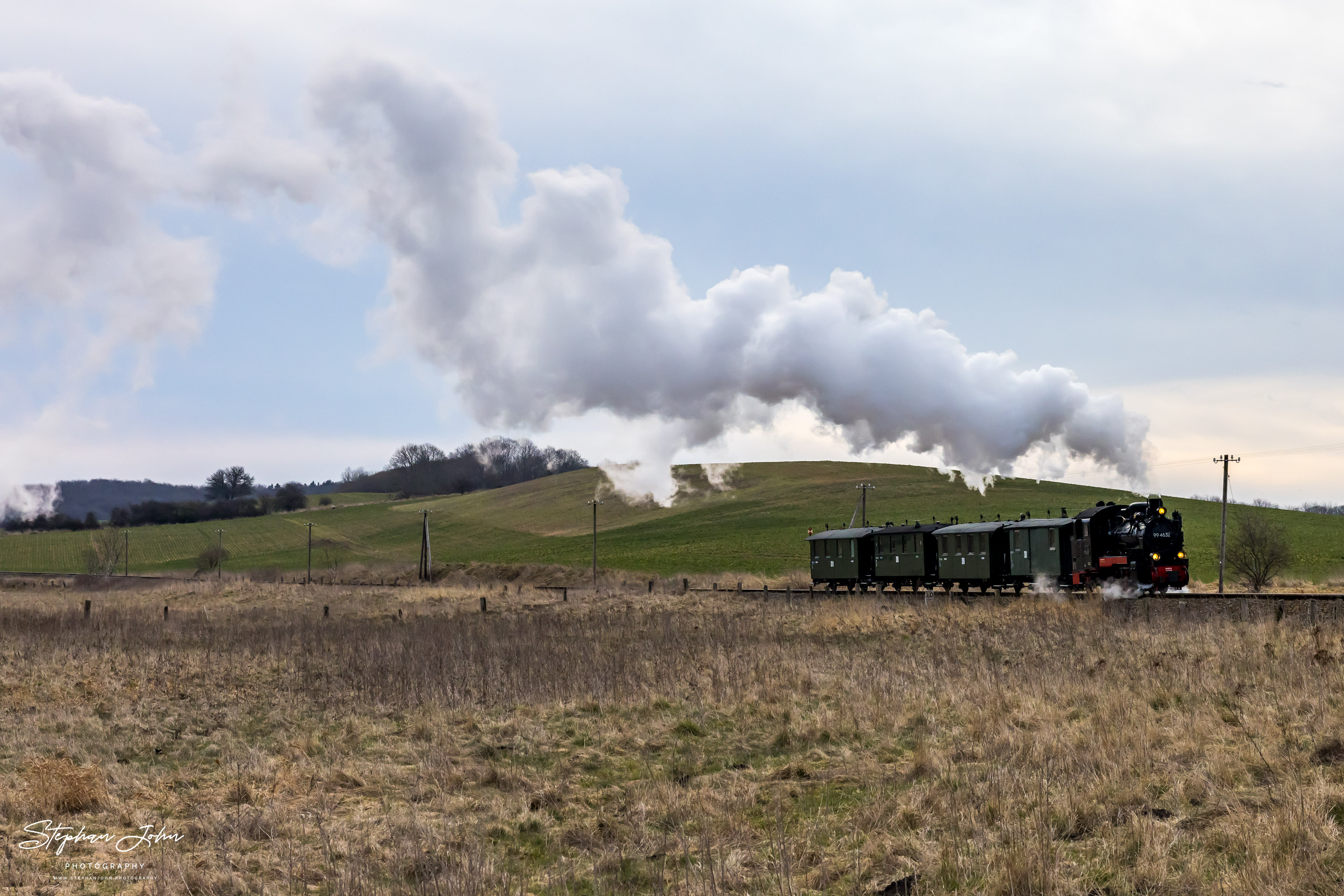 Zug P 221 mit Lok 99 4632 bei Seelvitz