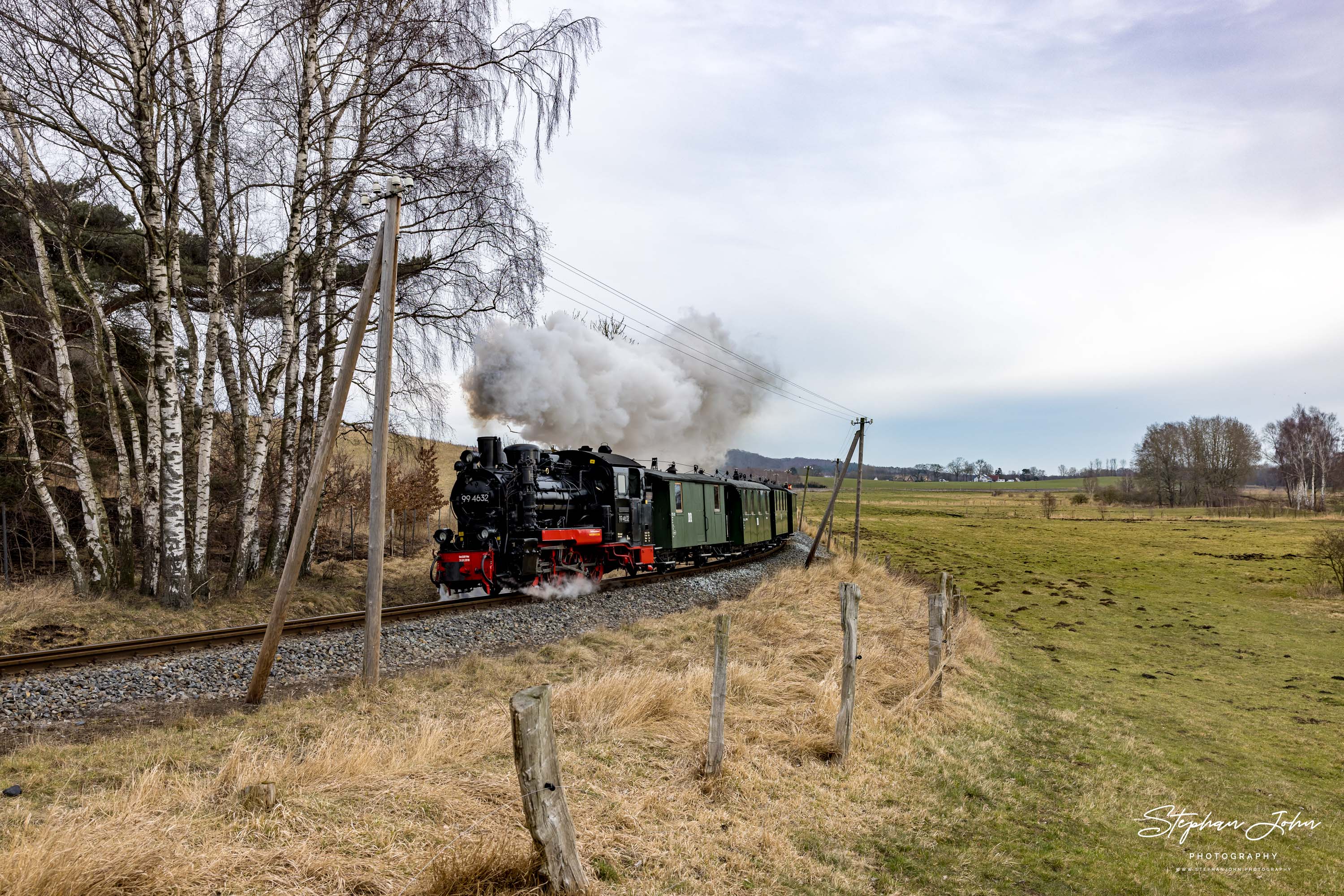 Zug P 222 mit Lok 99 4632 zwischen Serams und Seelvitz