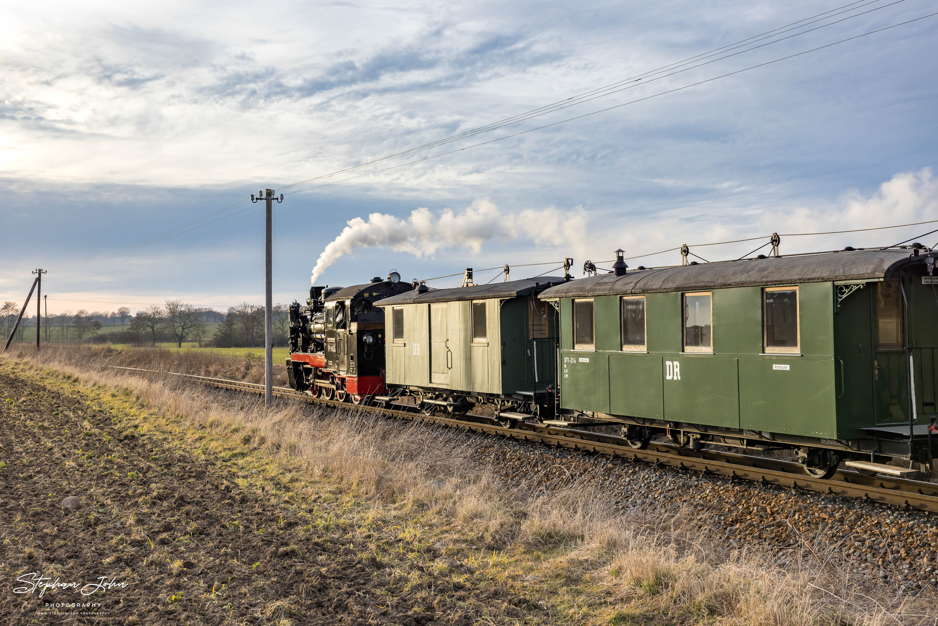 Zug P 223 mit Lok 99 4632 nach Putbus hinter Beuchow