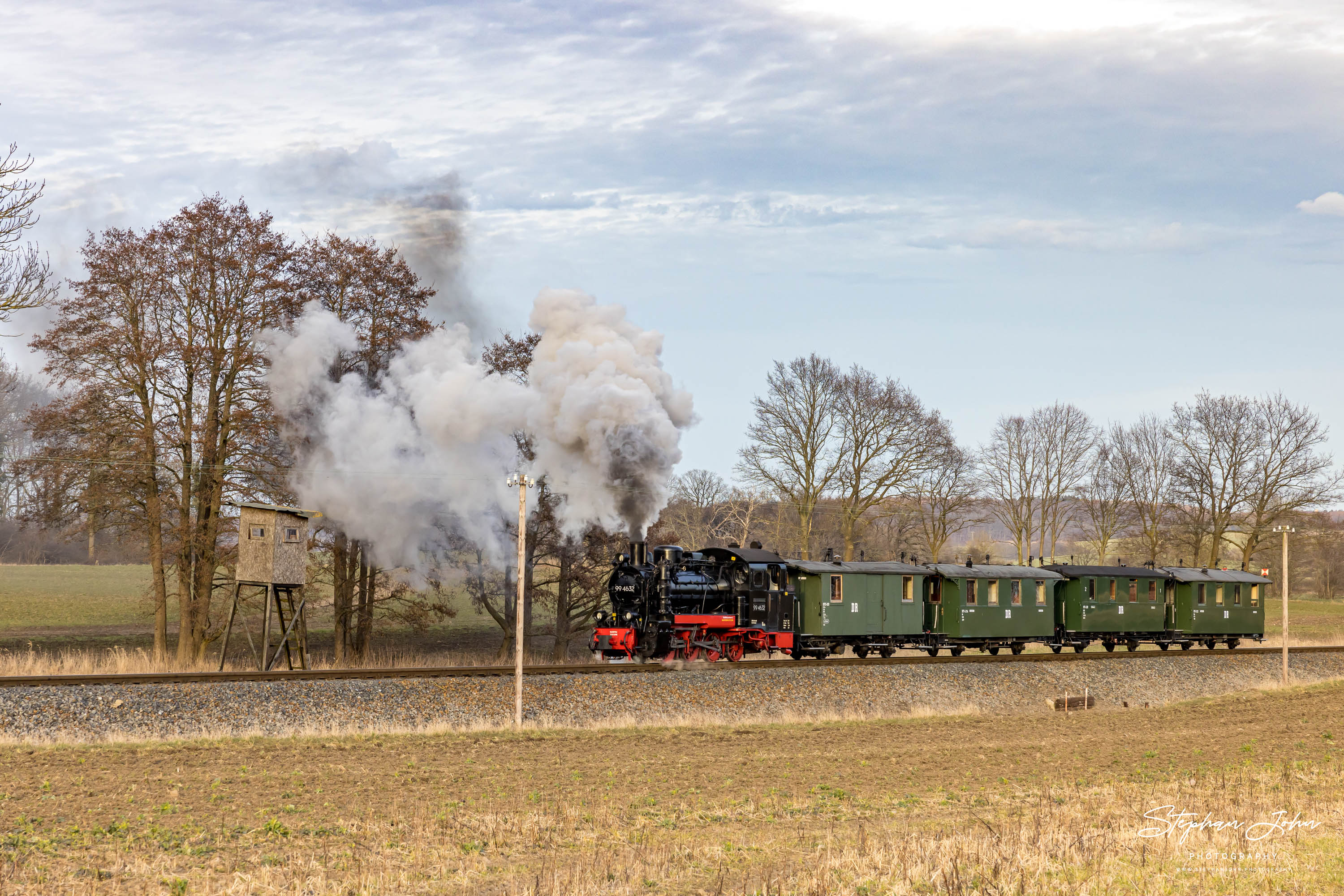 Zug P 223 mit Lok 99 4632 nach Putbus hinter Beuchow