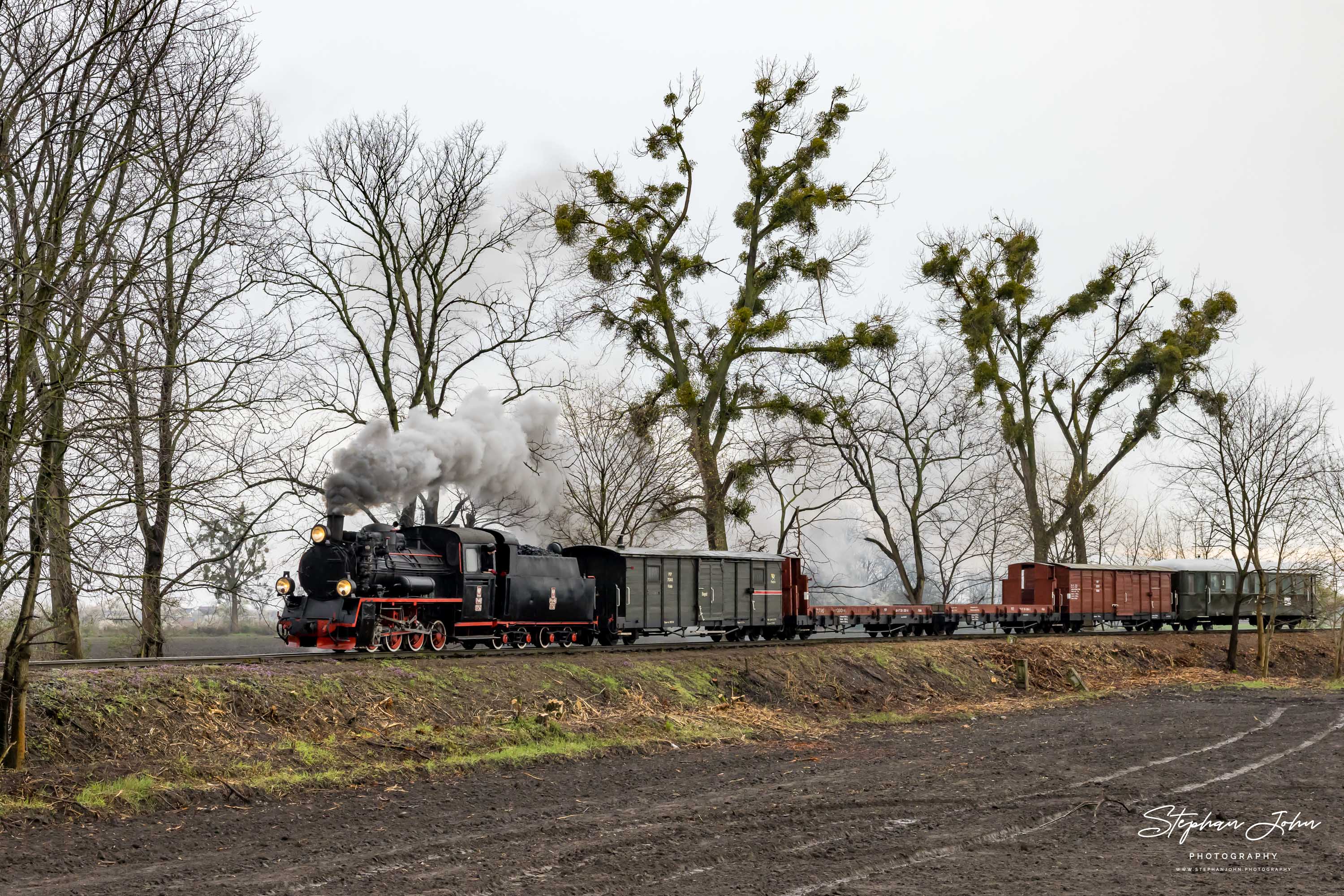 GmP mit Lok Px48 1756 von Zaniemyśl  nach Środa Miasto kurz vor Płaczki