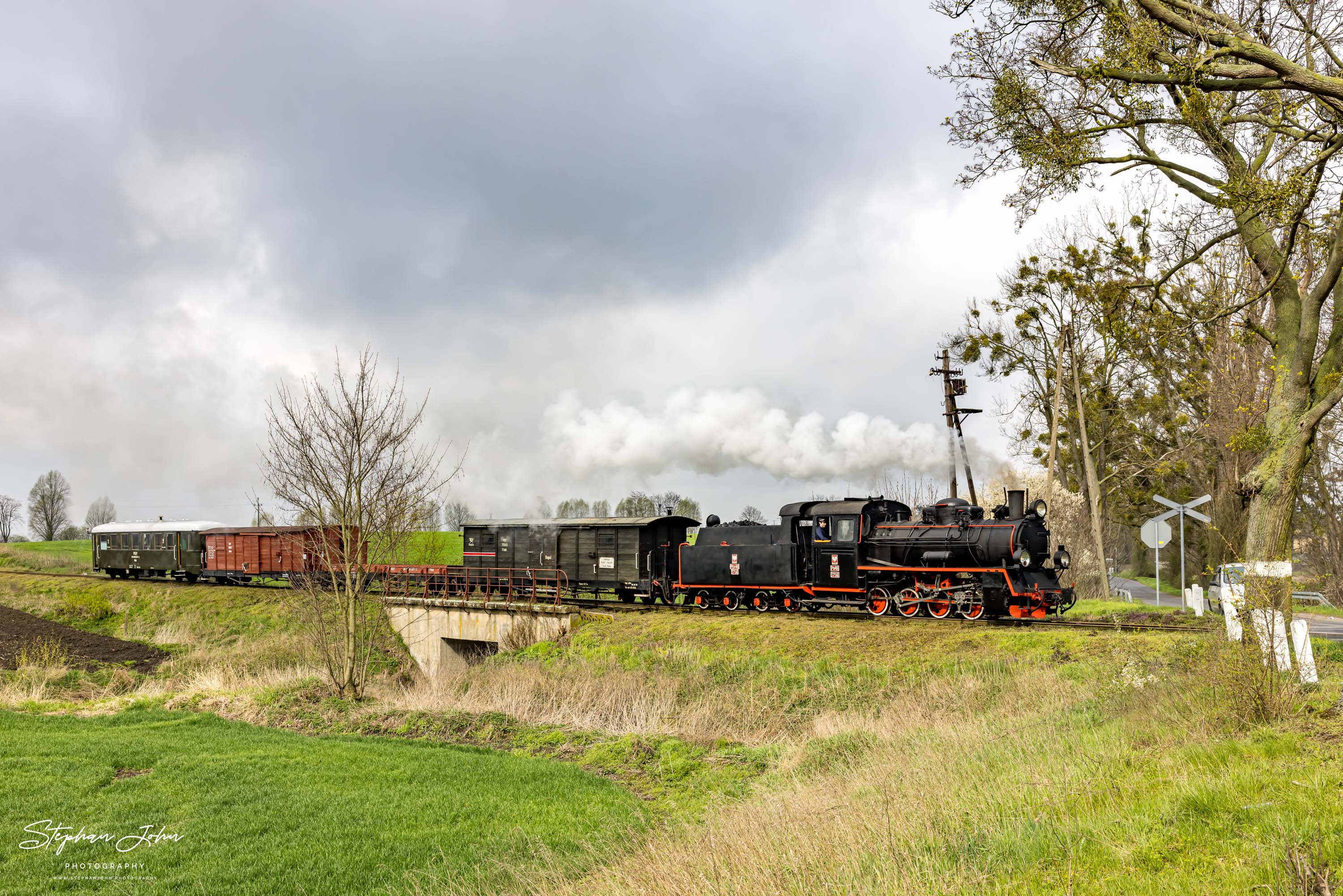 GmP mit Lok Px48 1756 nach Środa Miasto kurz vor Śnieciska