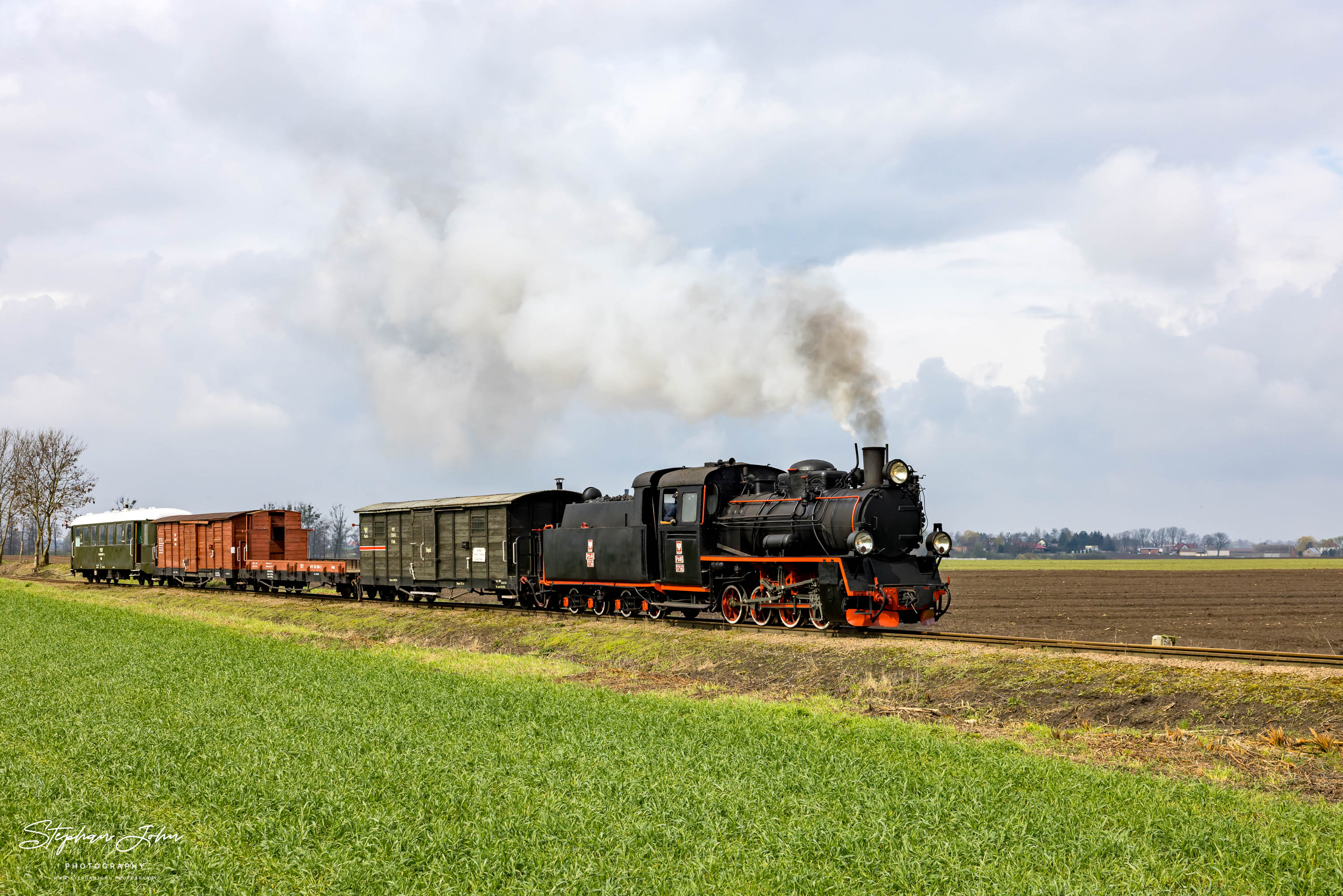 GmP mit Lok Px48 1756 nach Środa Miasto zwischen Śnieciska und Płaczki