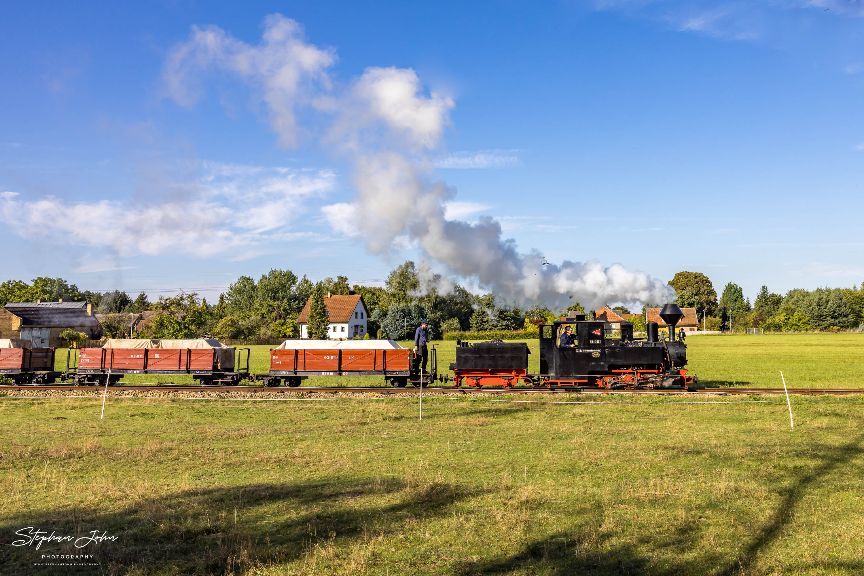 Lok 99 3301 'Graf Arnim' mit einem GmP auf dem Weg nach Bad Muskau