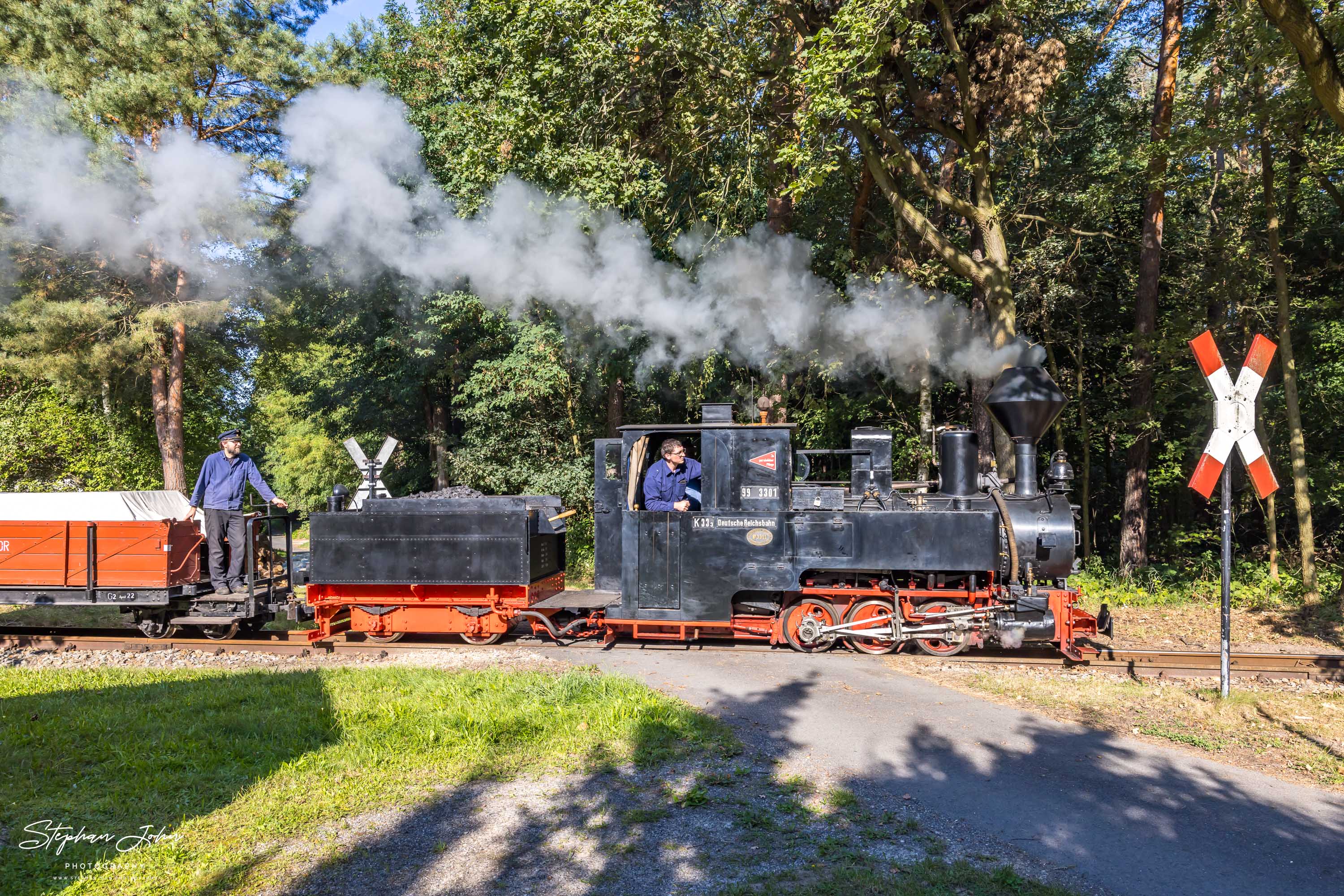 Lok 99 3301 'Graf Arnim' mit einem GmP auf dem Weg nach Bad Muskau