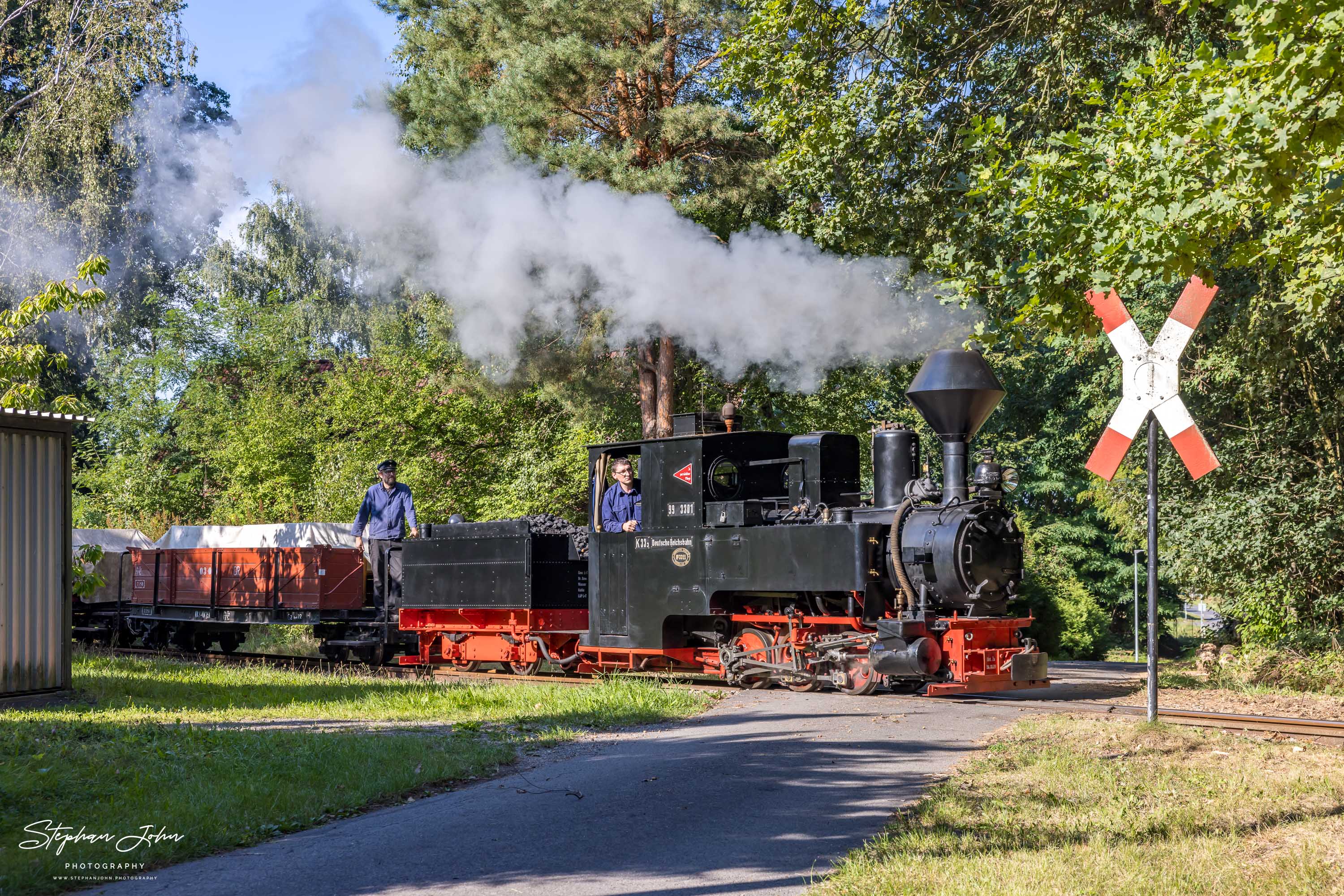 Lok 99 3301 'Graf Arnim' mit einem GmP auf dem Weg nach Bad Muskau