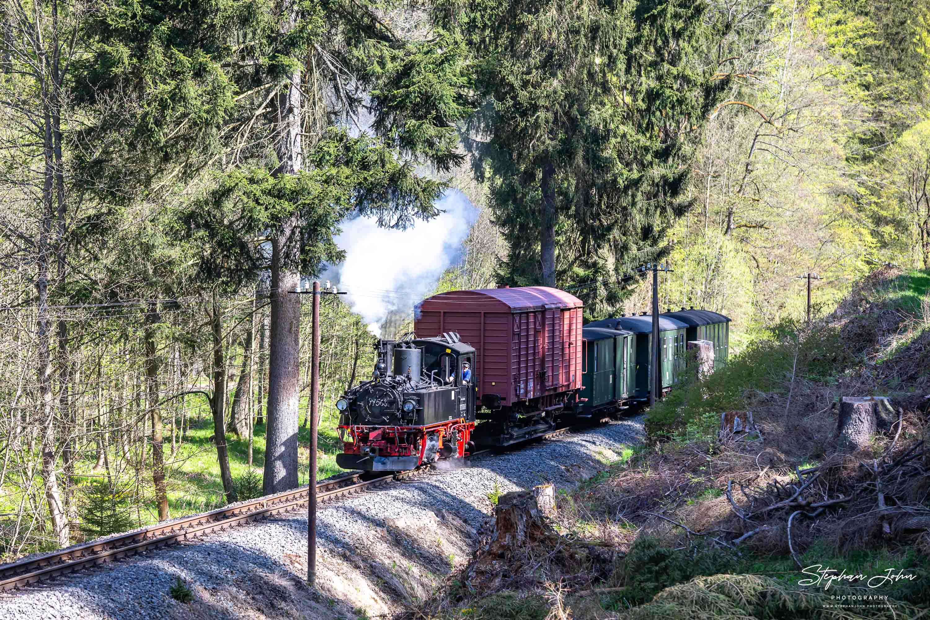 Lok 99 1568-7 mit einem GmP zwischen Hp Wildbach und Hp Stolln