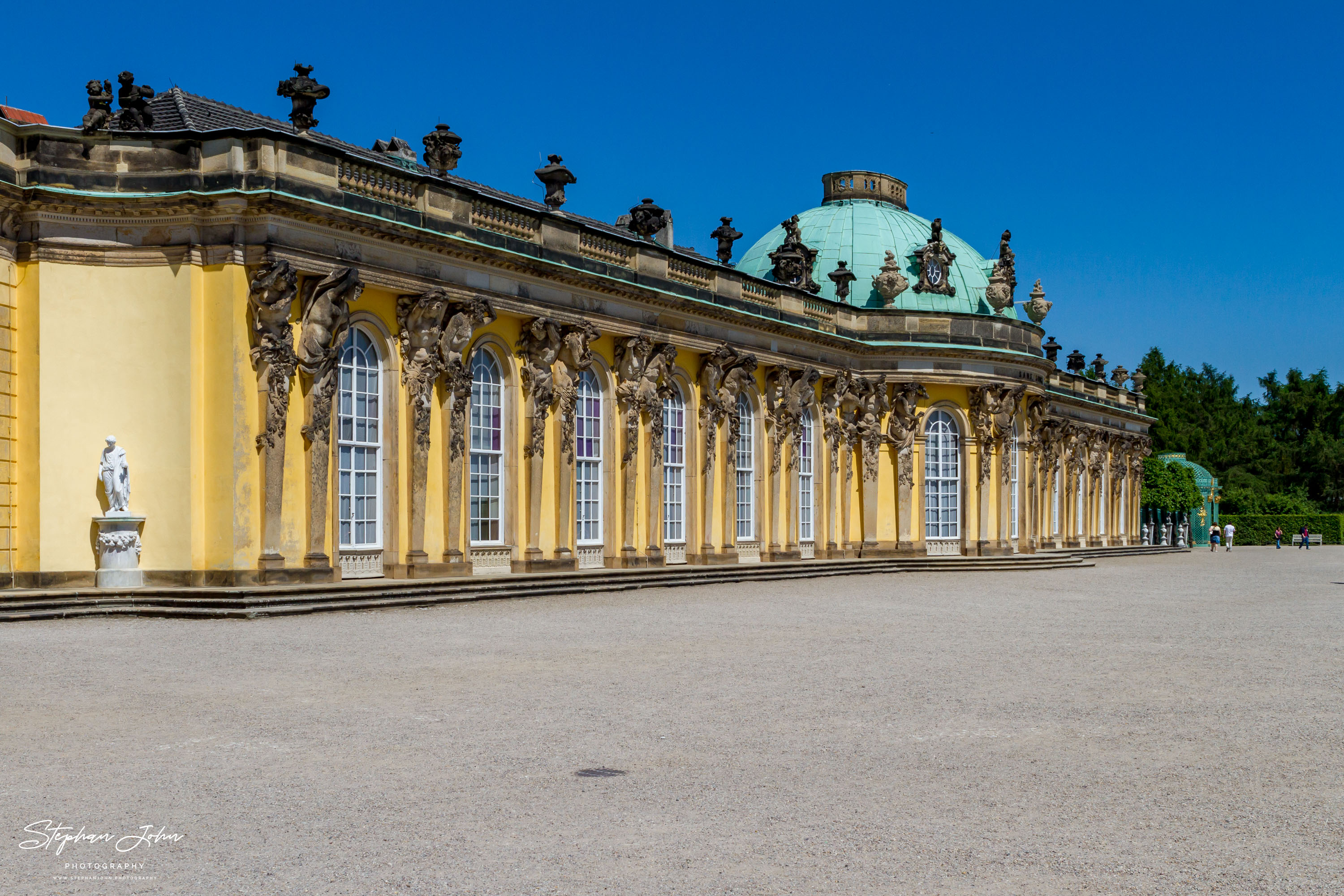 Schloss und Park Sanssouci in Potsdam