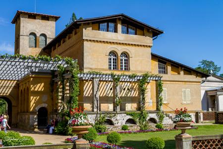 Schloss und Park Sanssouci